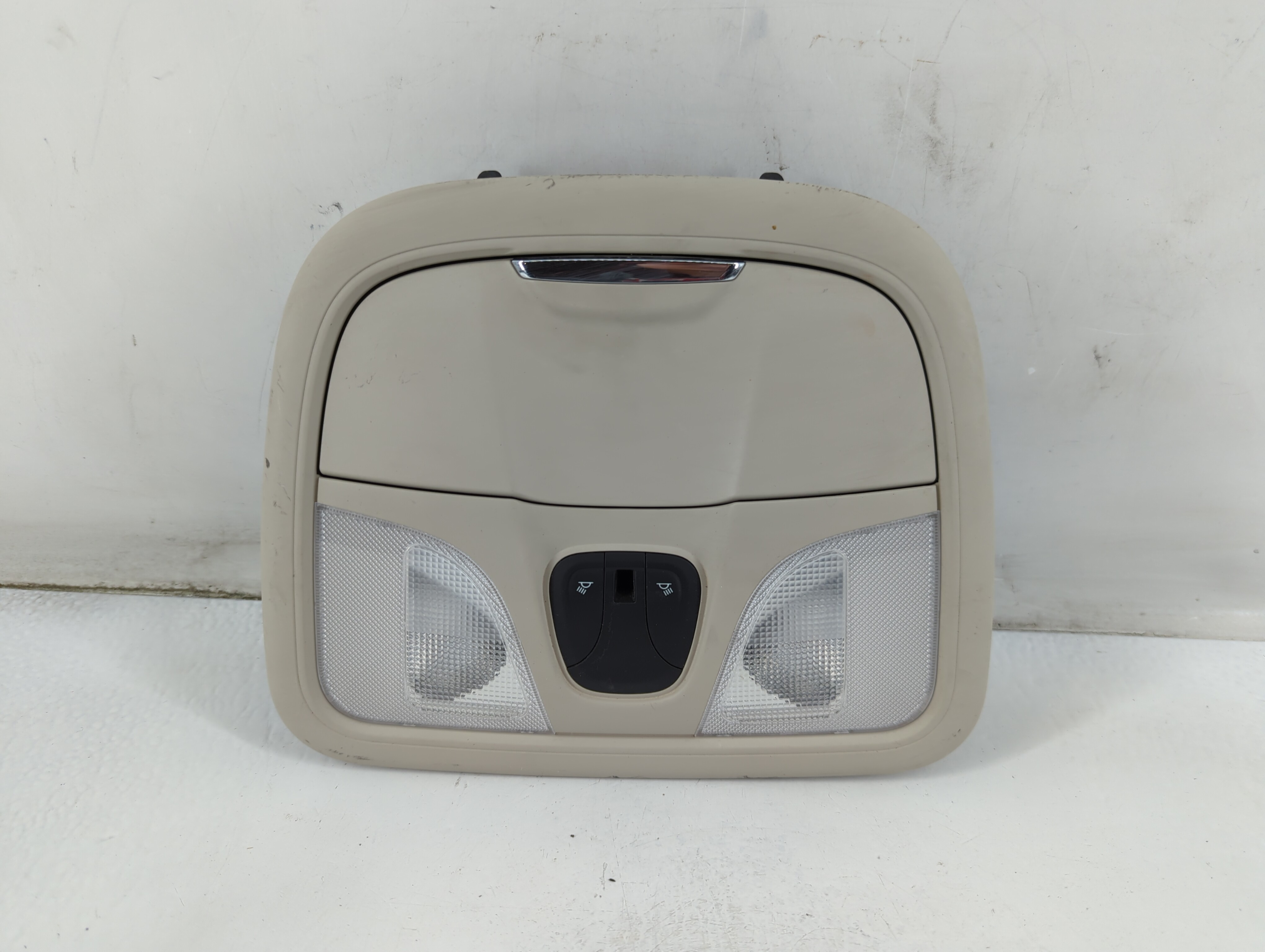 2017 Chrysler 200 Overhead Roof Console 889113 - Oemusedautoparts1.com