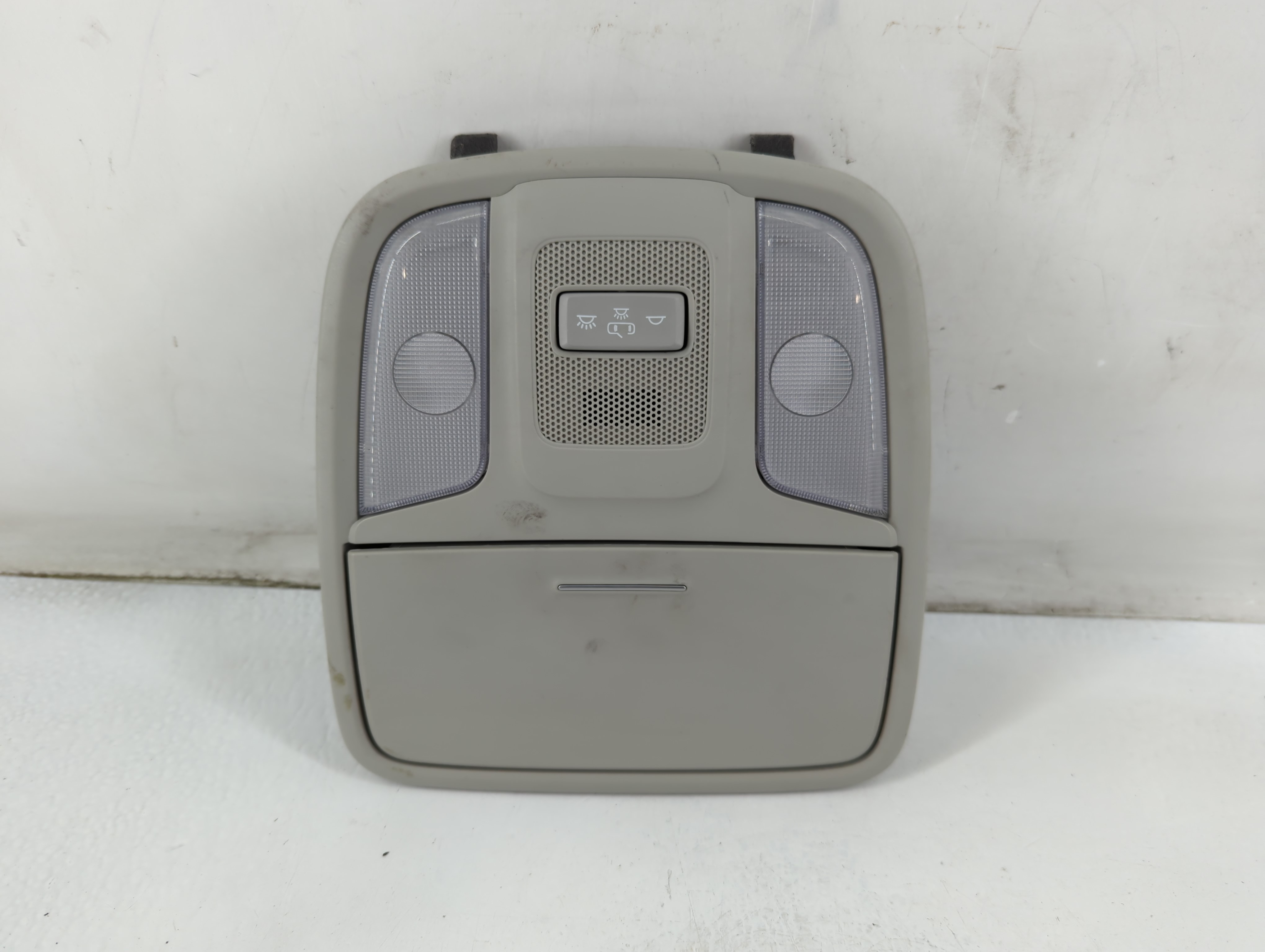 2016 Kia Optima Overhead Roof Console 889117 - Oemusedautoparts1.com