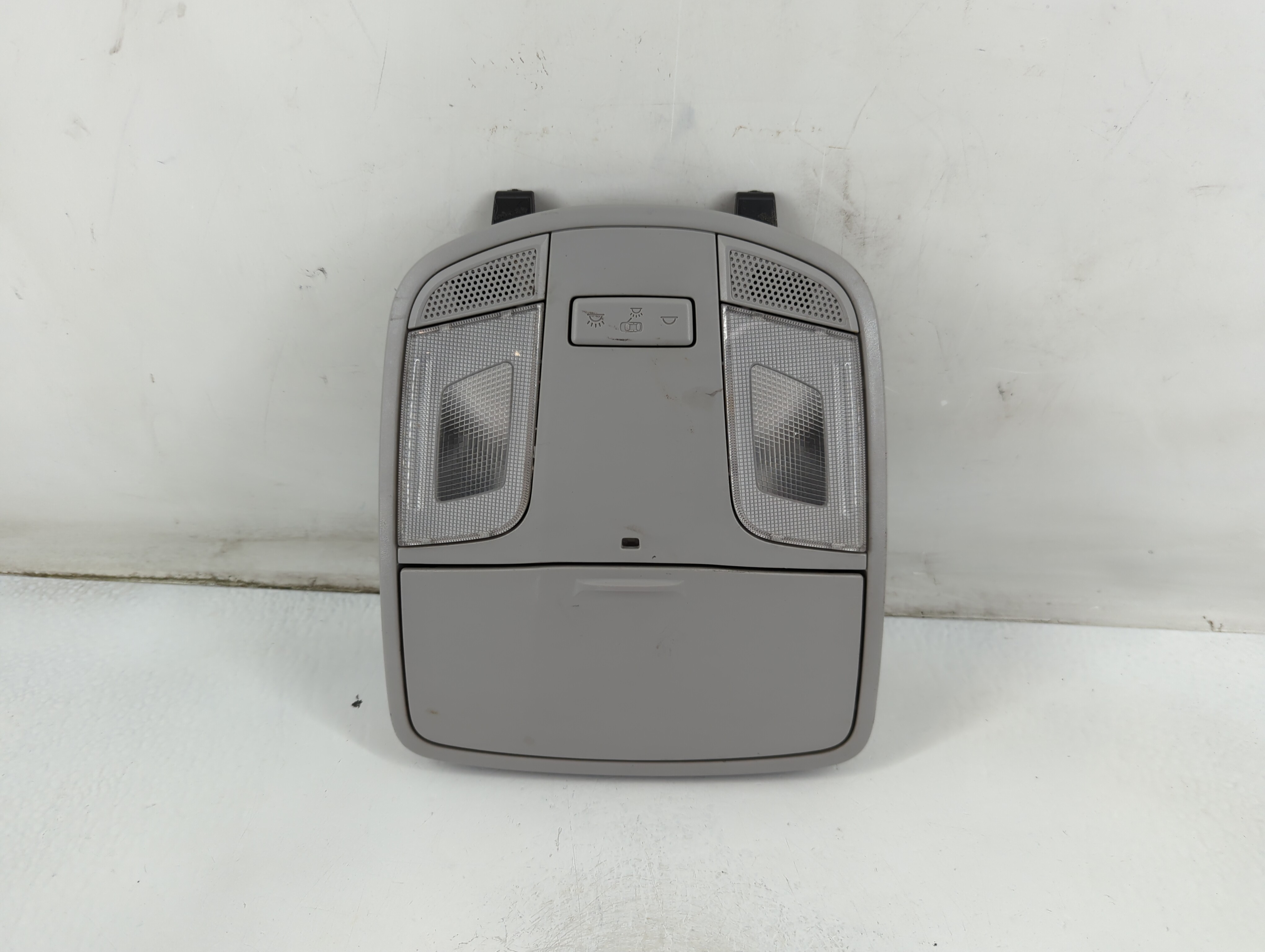 2016 Hyundai Sonata Overhead Roof Console 889144 - Oemusedautoparts1.com