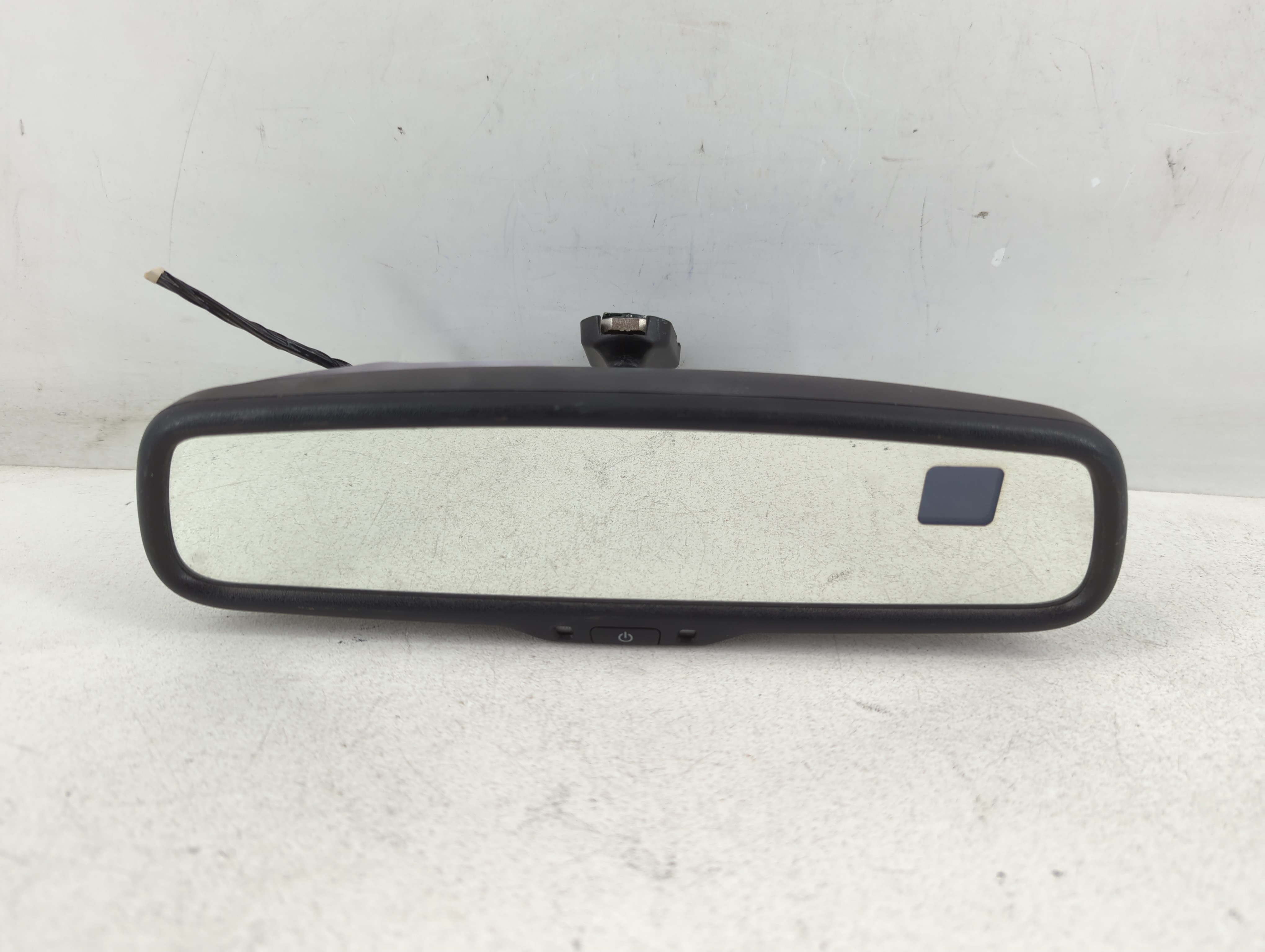 2011-2012 Nissan Frontier Interior Rear View Mirror Oem 889158 - Oemusedautoparts1.com