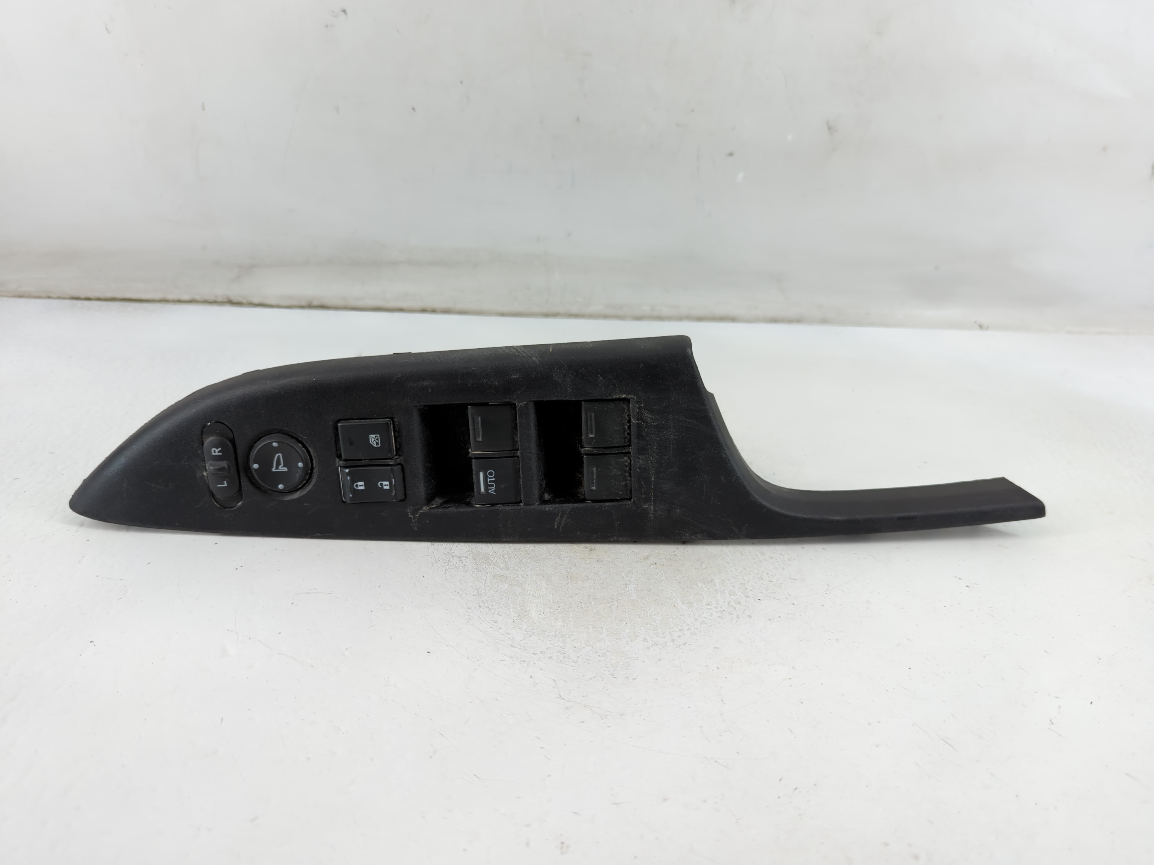 Picture of 2013-2017 Honda Accord Driver Left Door Master Power Window Switch 889177