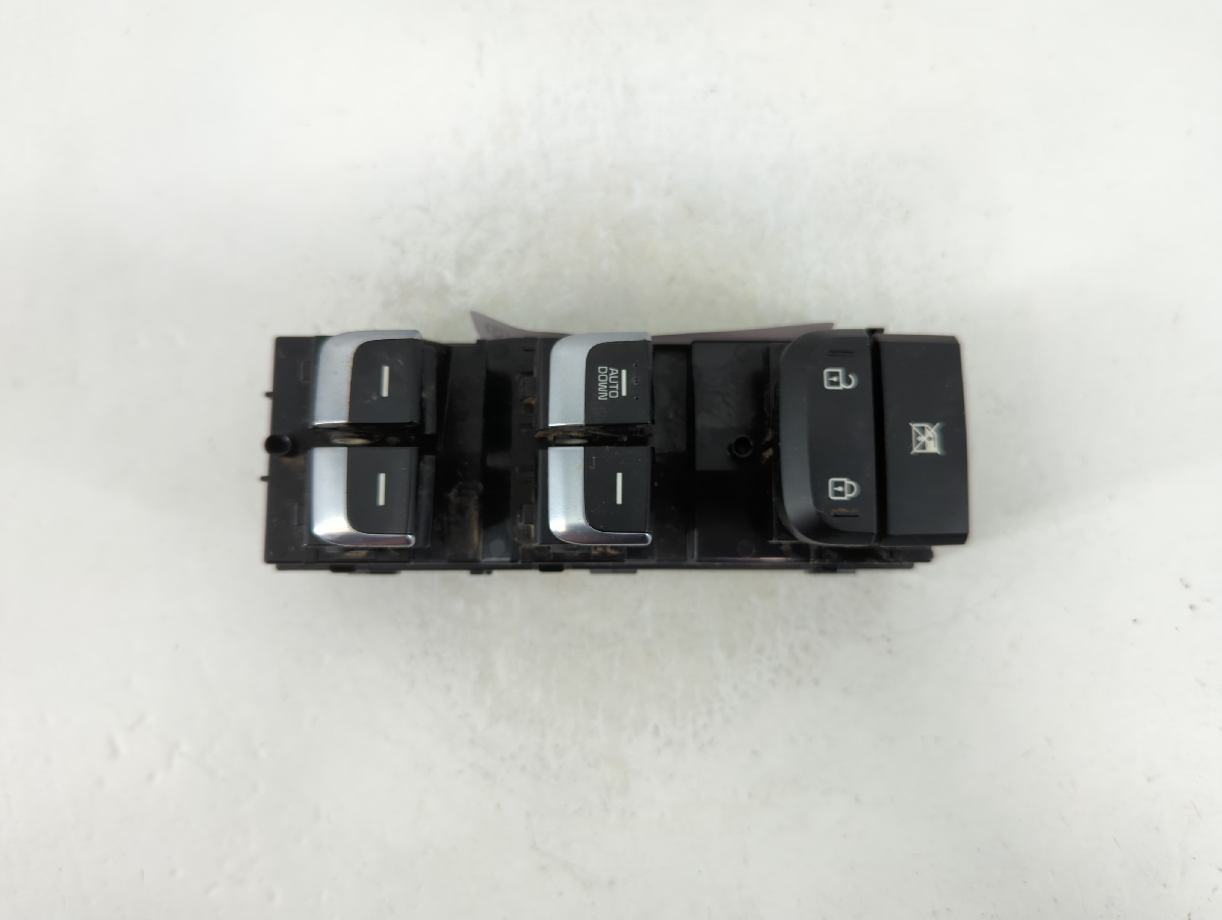 2017-2021 Kia Sportage Driver Left Door Master Power Window Switch 889183 - Oemusedautoparts1.com