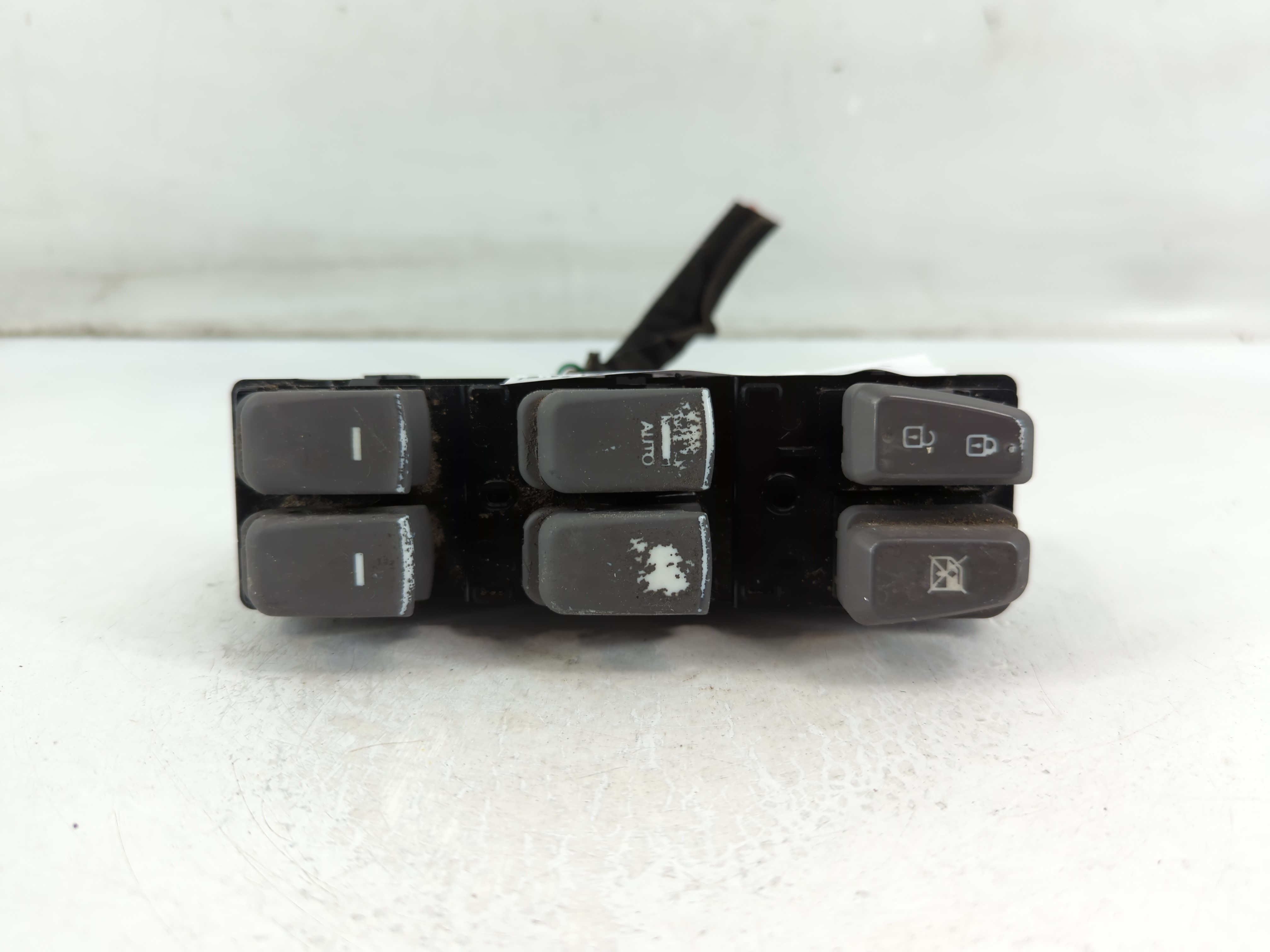 2011-2015 Hyundai Sonata Driver Left Door Master Power Window Switch 889188 - Oemusedautoparts1.com