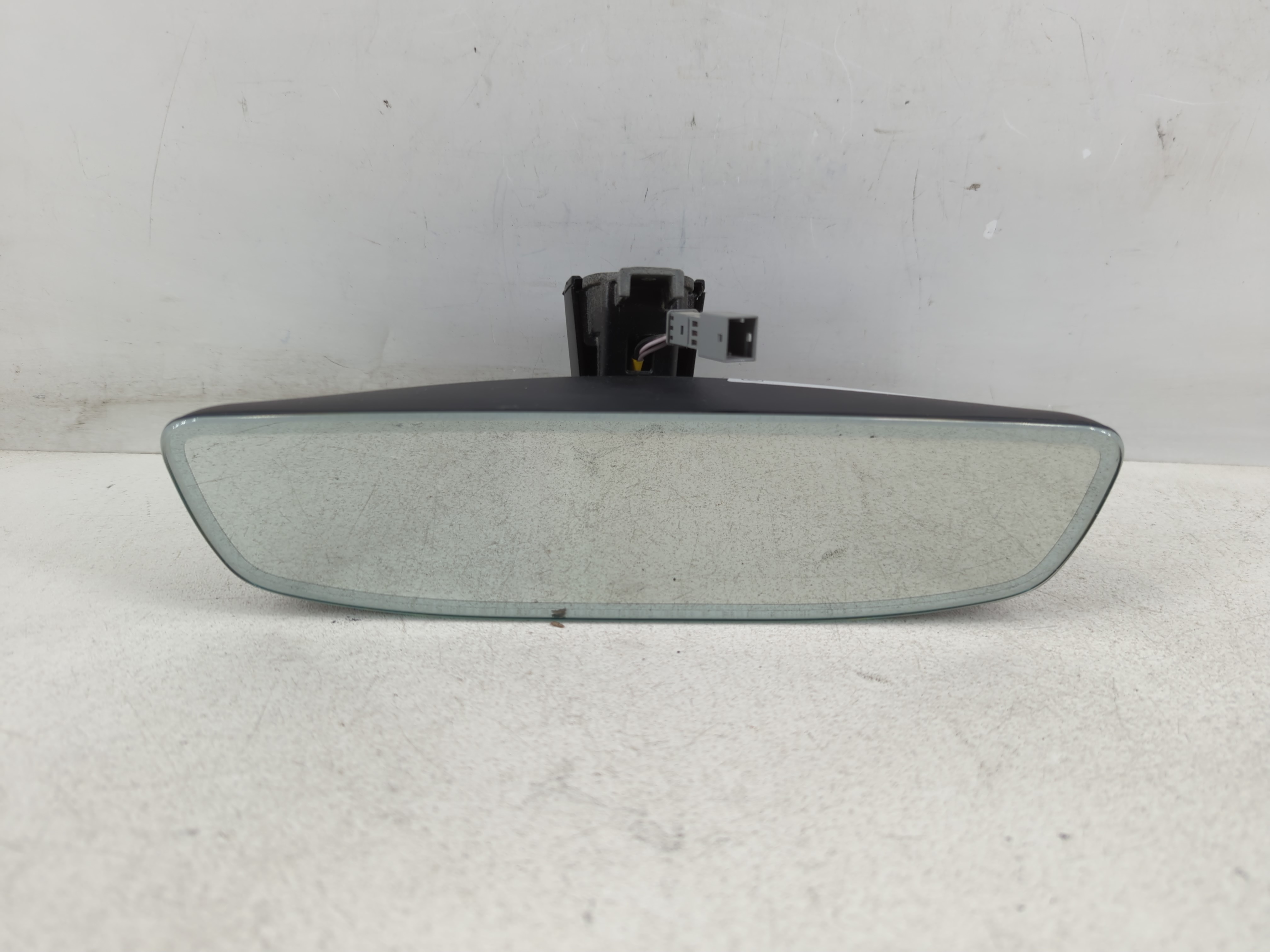 2009-2020 Volkswagen Passat Interior Rear View Mirror Oem 889220 - Oemusedautoparts1.com