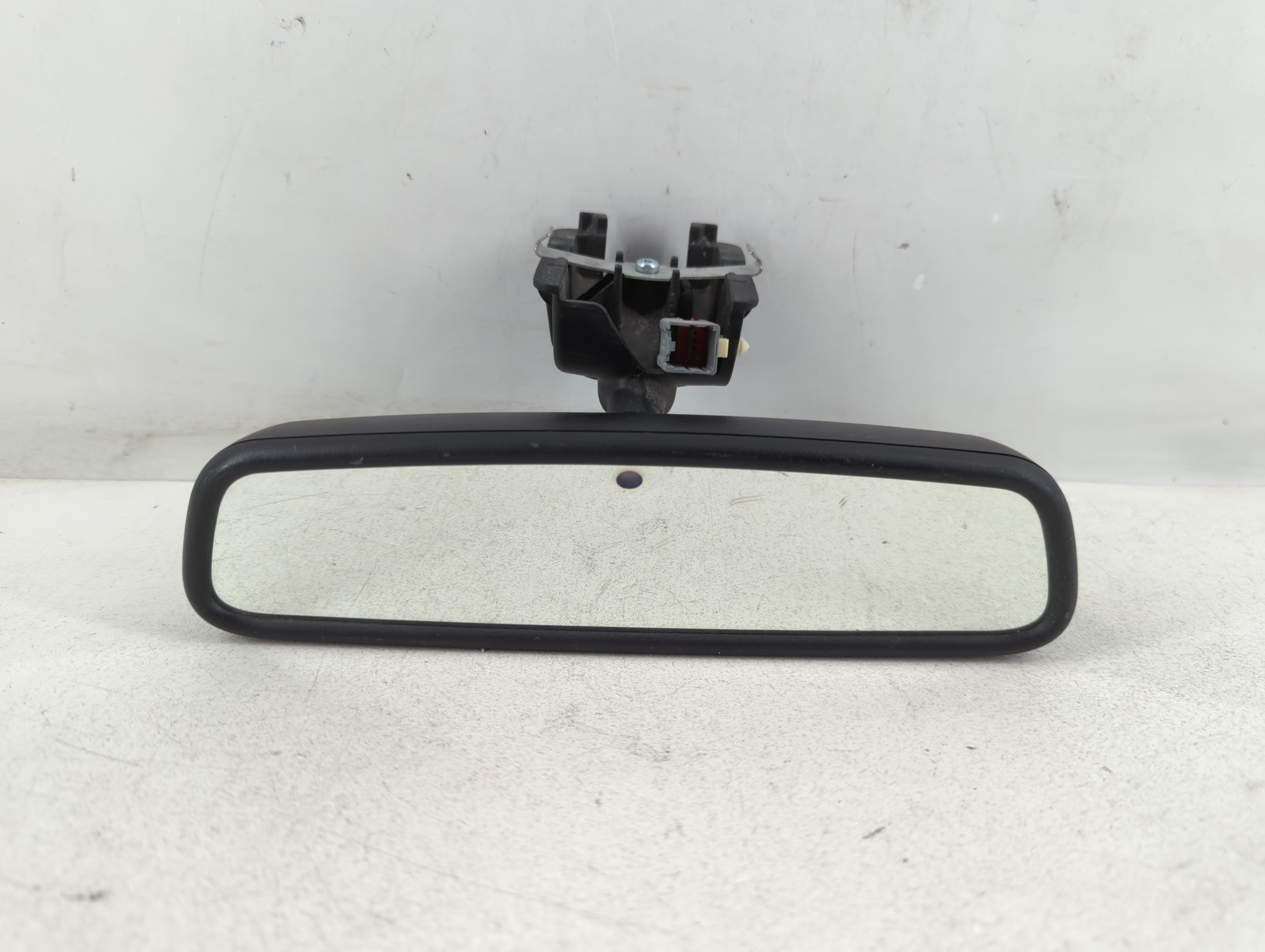 2015-2019 Land Rover Discovery Sport Interior Rear View Mirror Oem 889234 - Oemusedautoparts1.com