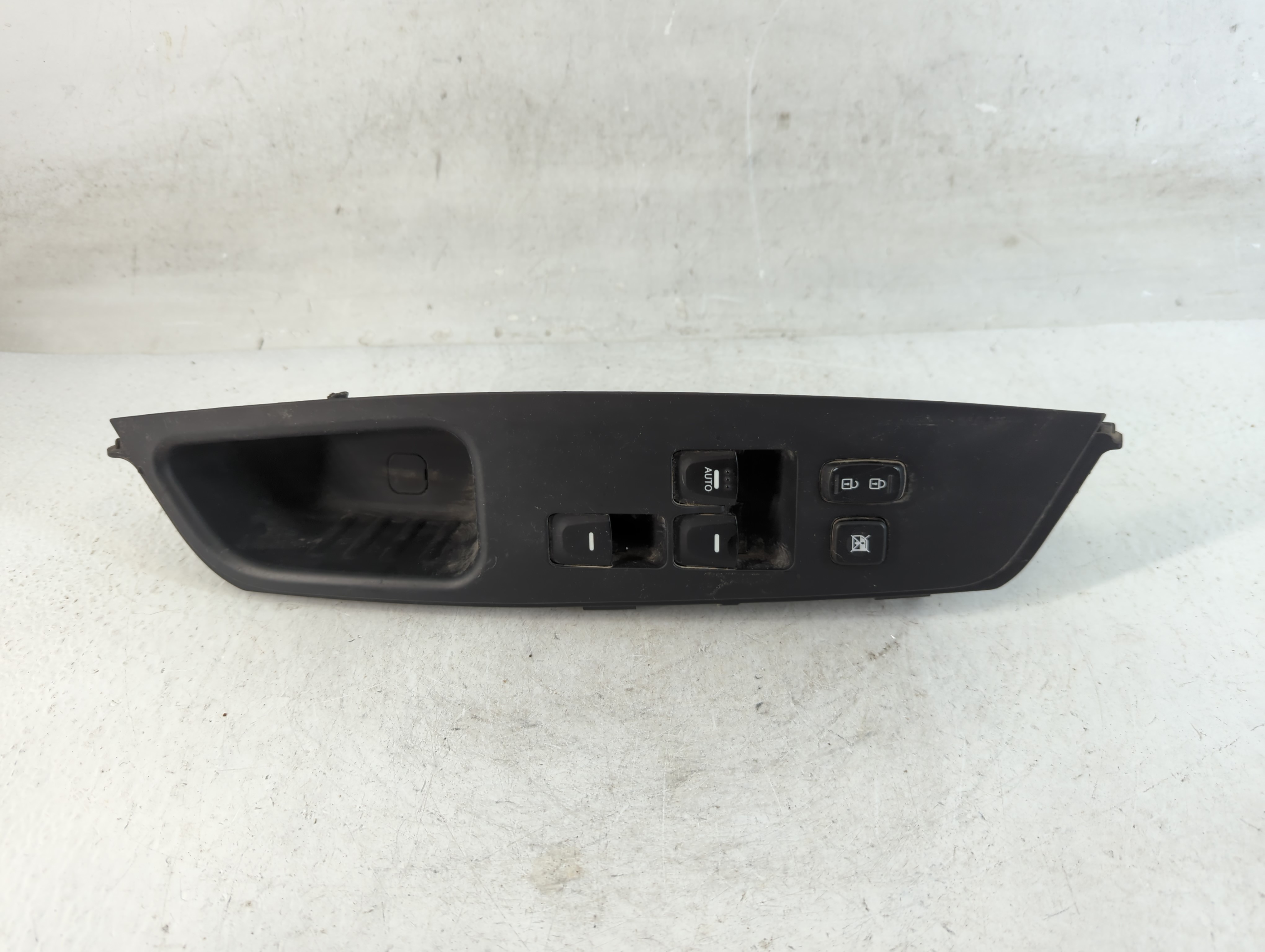 2012-2017 Hyundai Veloster Driver Left Door Master Power Window Switch 889293 - Oemusedautoparts1.com