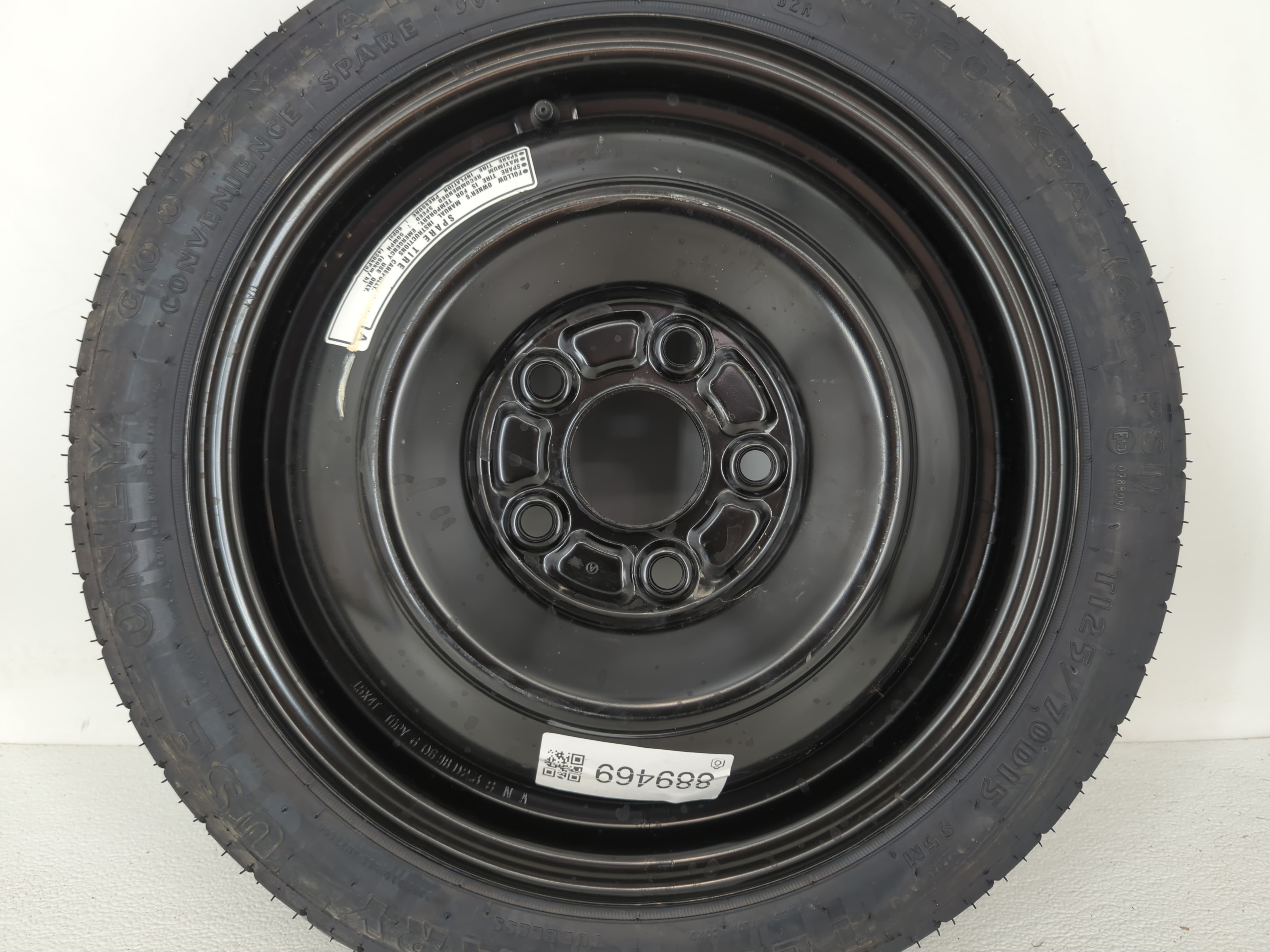 Picture of 2006-2015 Hyundai Tucson Spare Donut Tire Wheel Rim Oem 889469