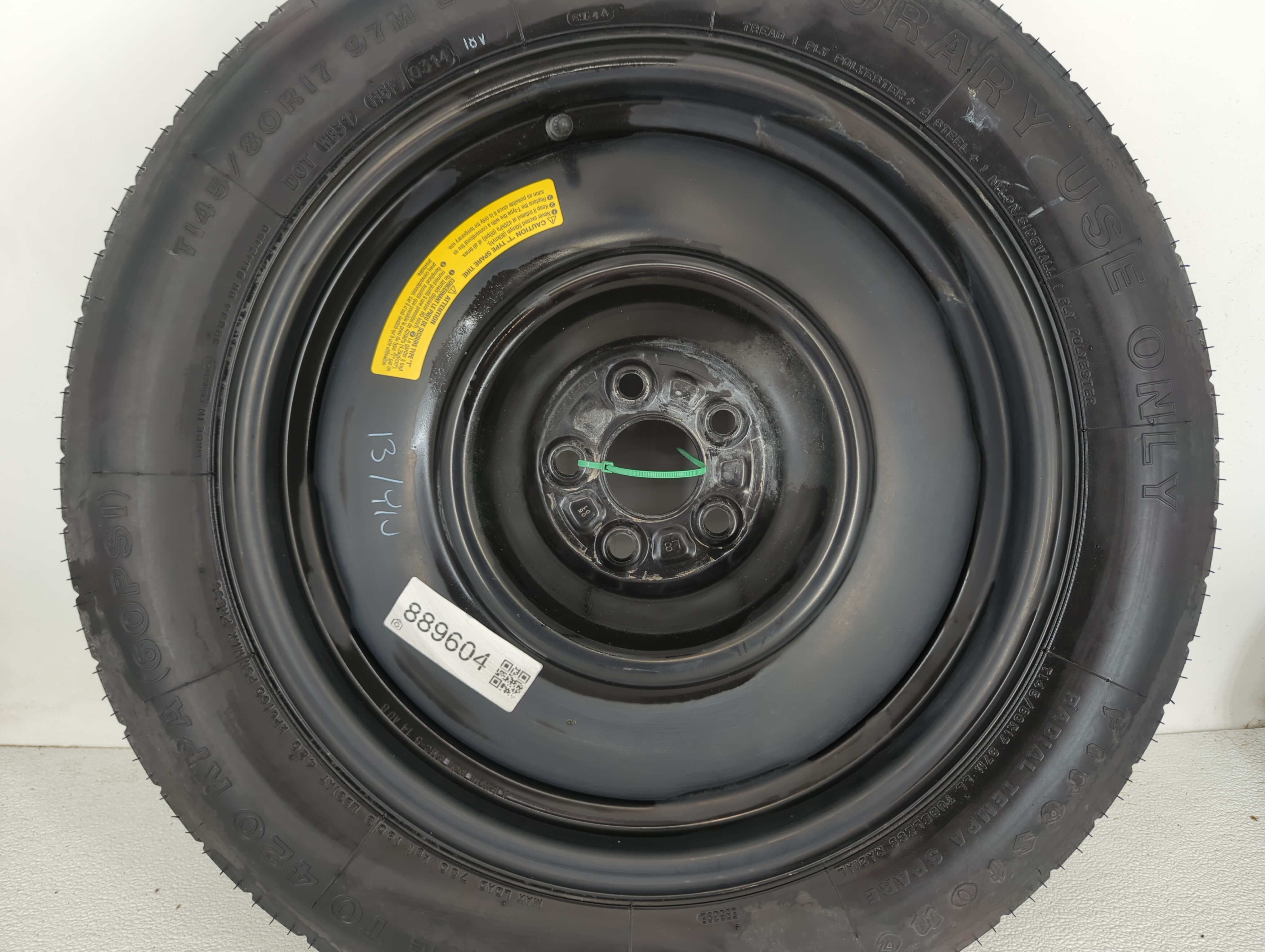 Picture of Dodge Caravan Spare Donut Tire Wheel Rim Oem 889604
