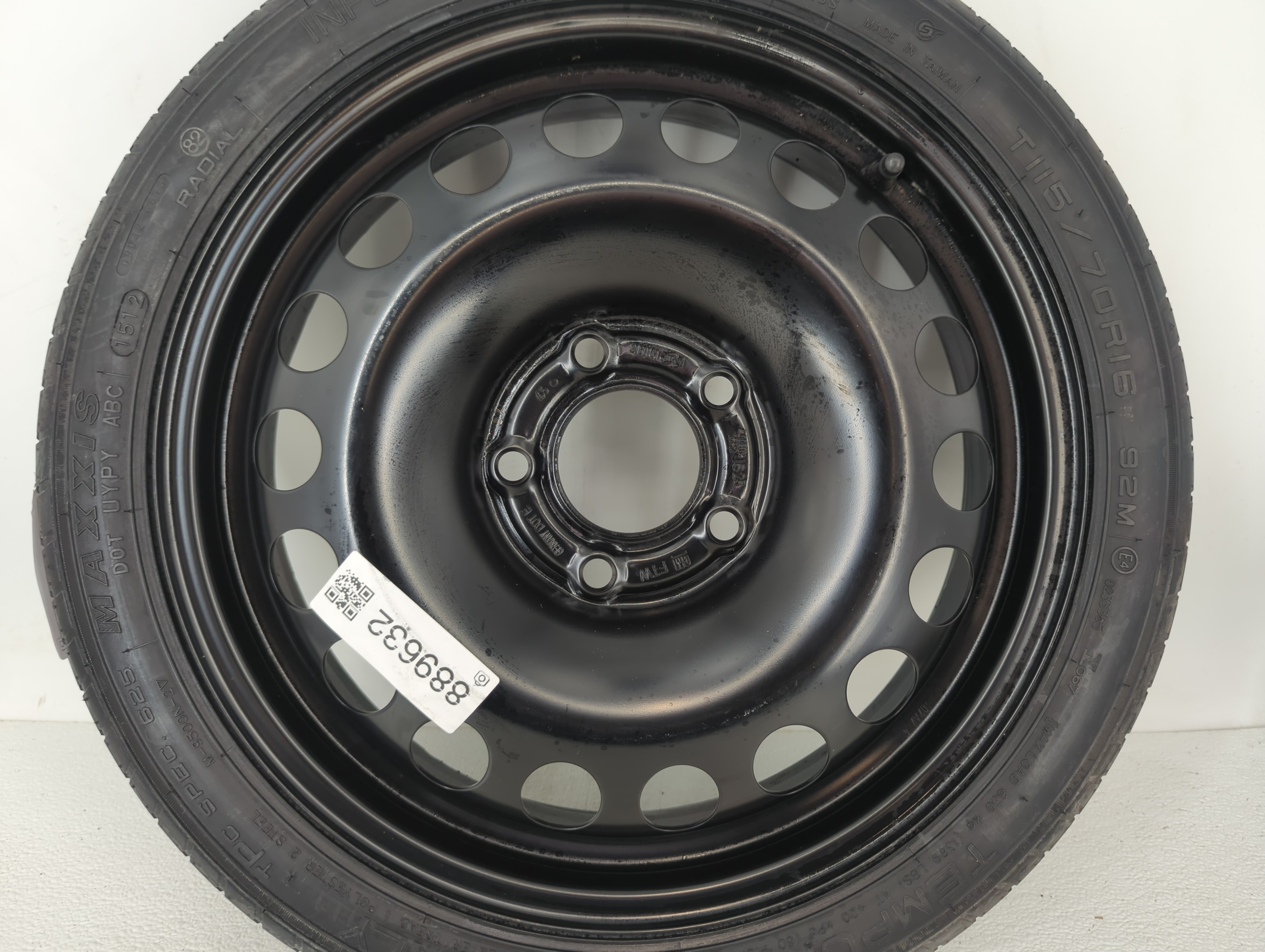 Picture of 2020 Chevrolet Cruze Spare Donut Tire Wheel Rim Oem 889632