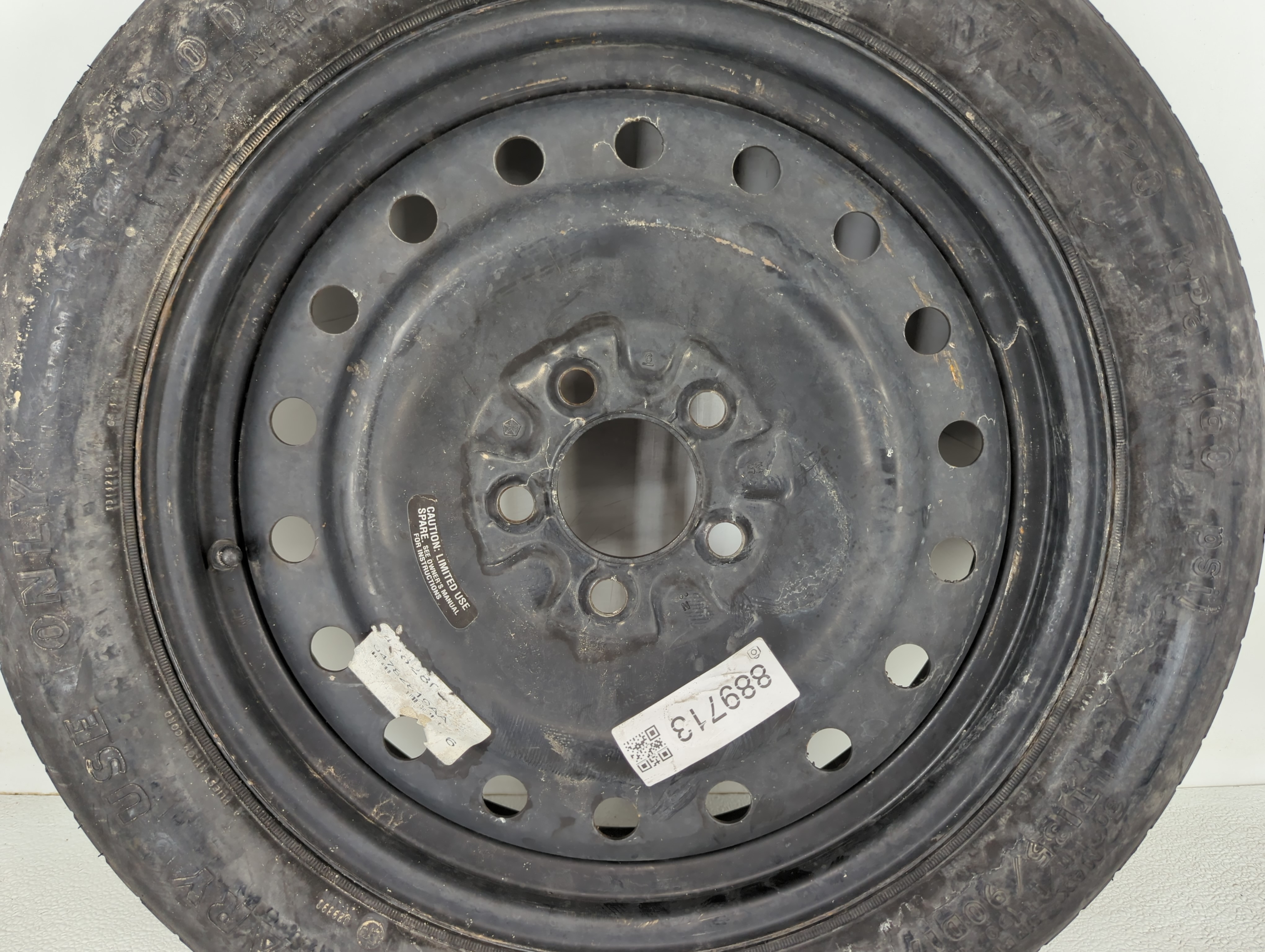 2009-2016 Hyundai Genesis Spare Donut Tire Wheel Rim Oem 889713 - Oemusedautoparts1.com