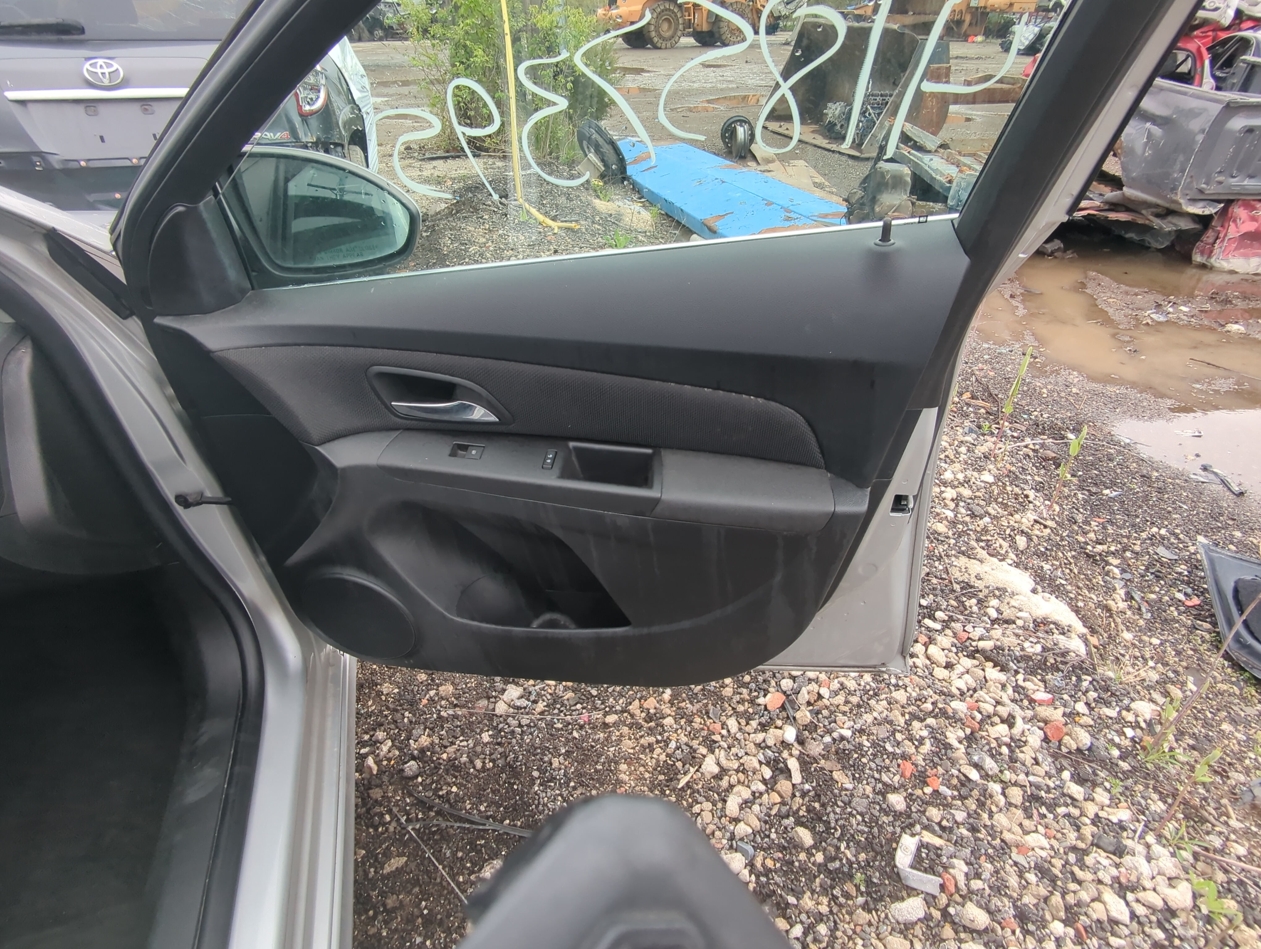 Picture of 2015 Chevrolet Cruze Front Right Passenger Interior Door Panel Trim 890047
