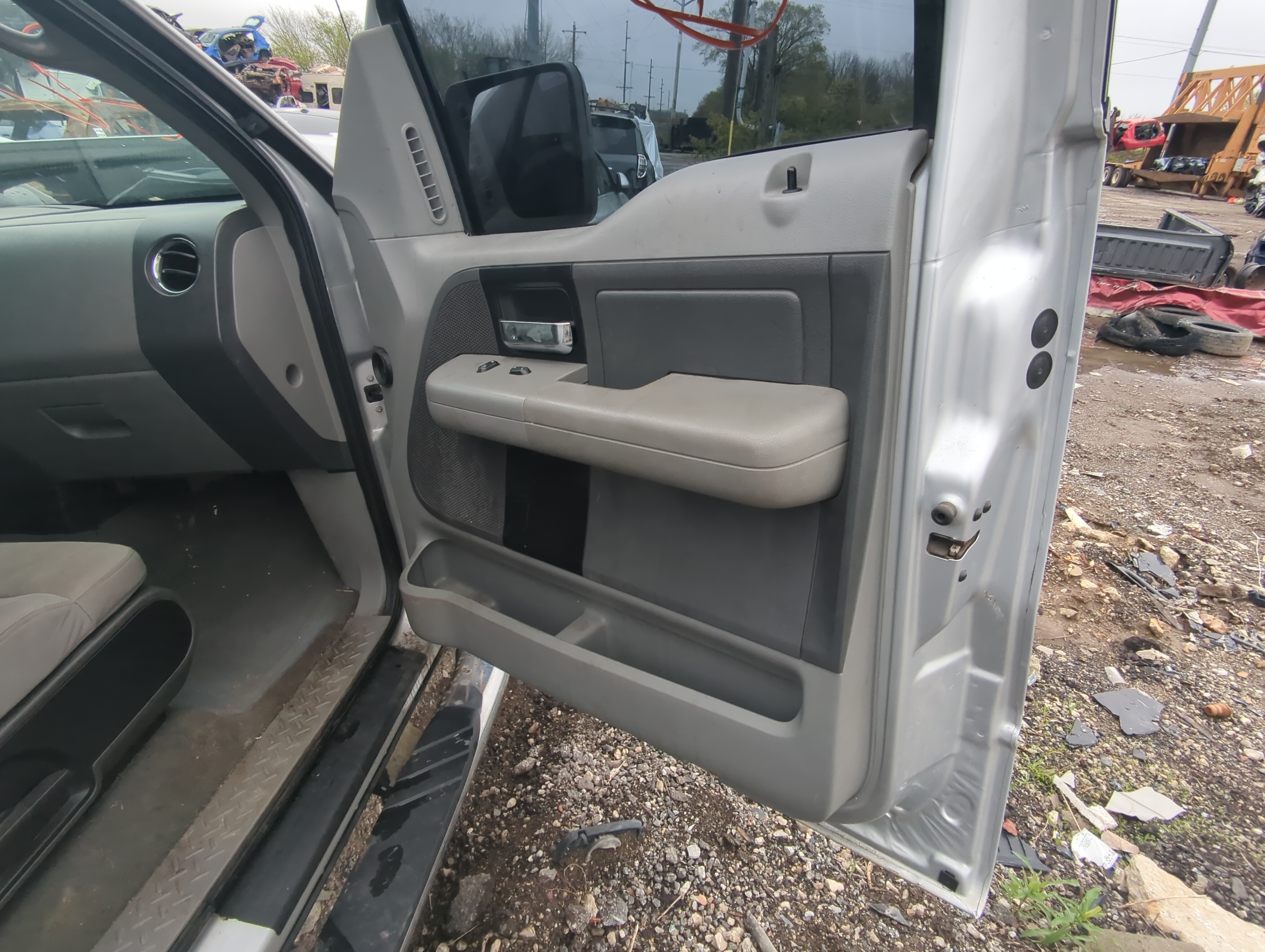 Picture of 2008 Ford F-150 Front Right Passenger Interior Door Panel Trim 890176