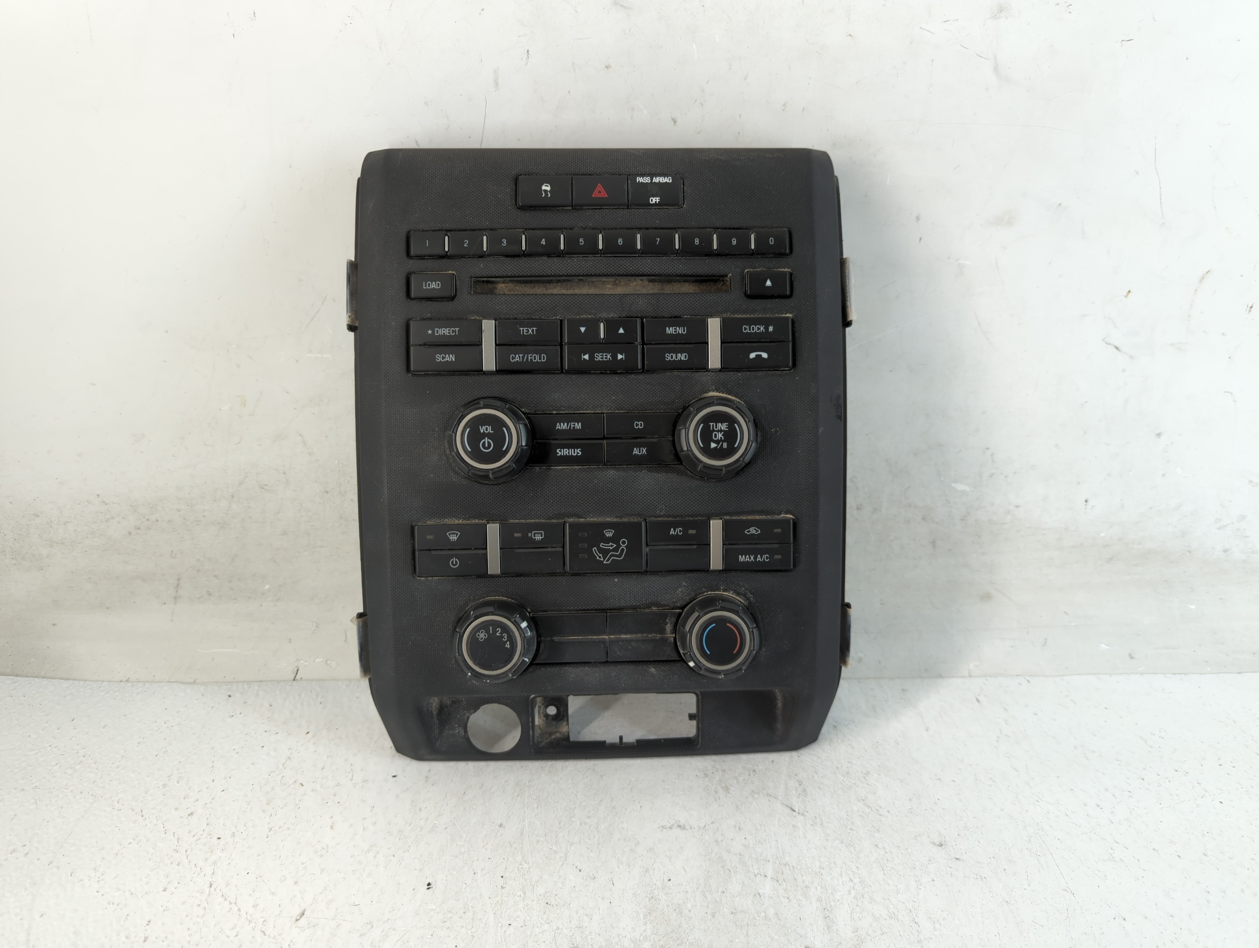 2010-2010 Ford F-150 Am Fm Cd Player Radio Receiver 890552 - Oemusedautoparts1.com