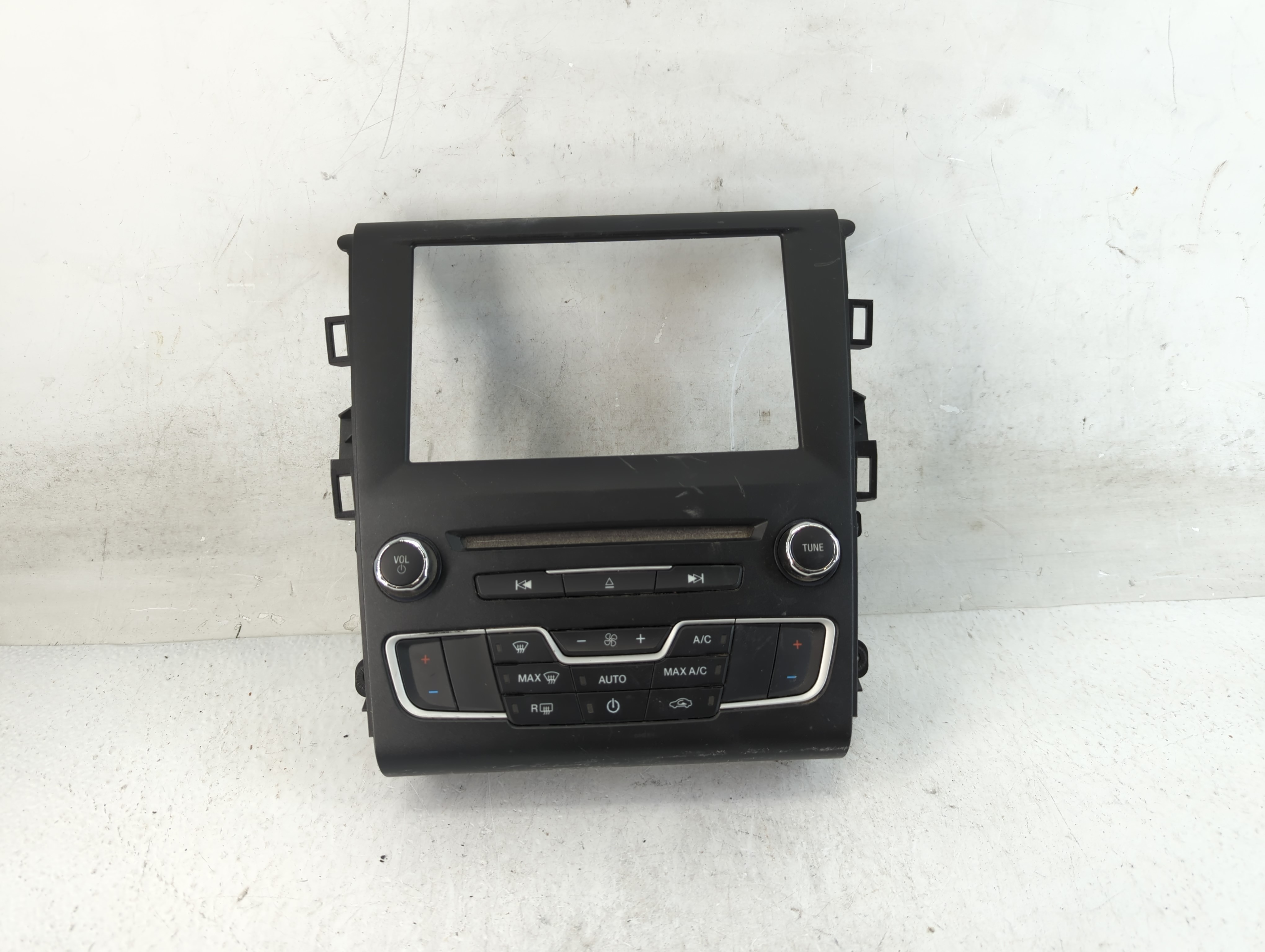 2017-2020 Ford Fusion Am Fm Cd Player Radio Receiver 890553 - Oemusedautoparts1.com