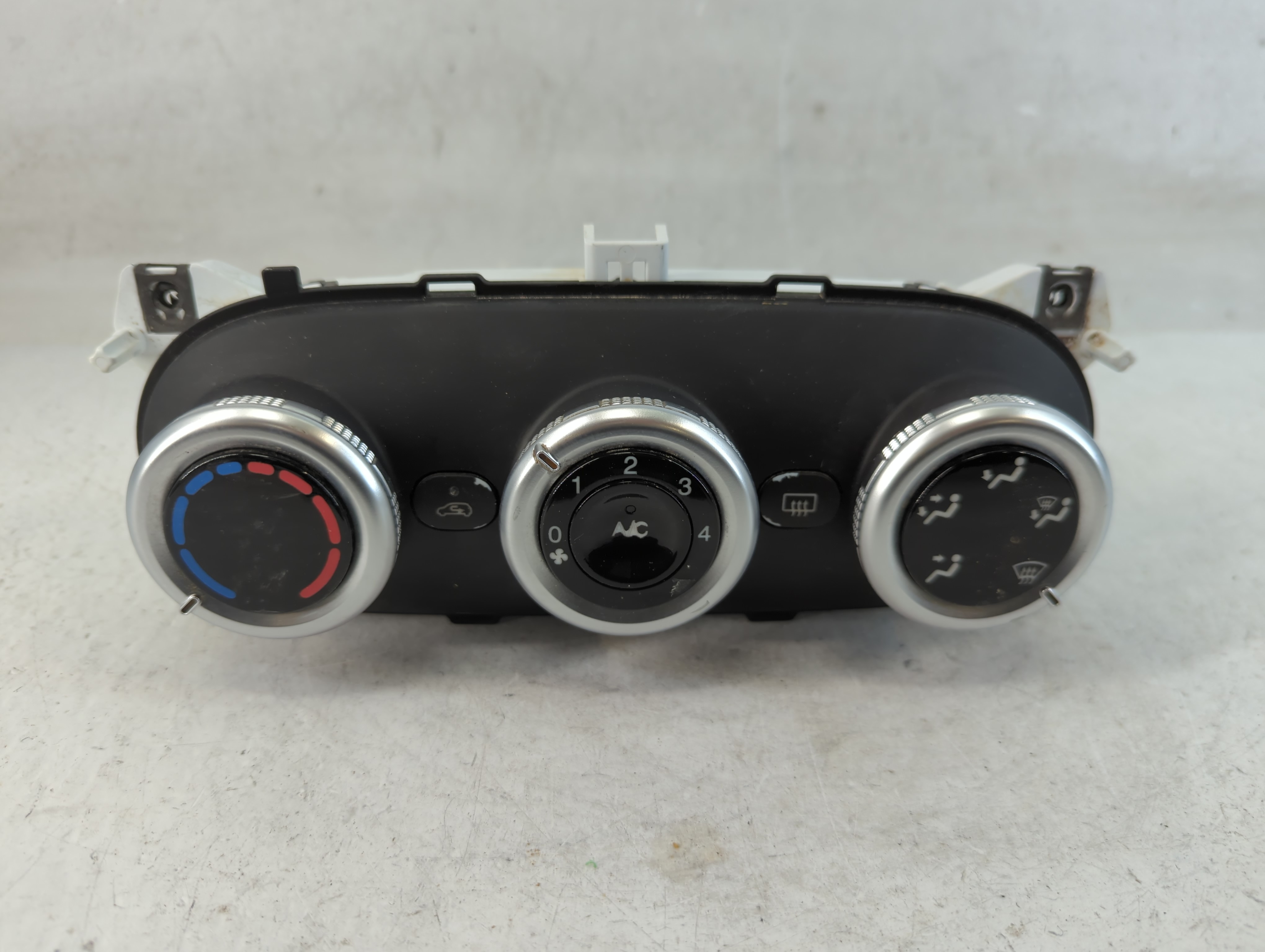 2014 Fiat 500 Ac Heater Climate Control 890708 - Oemusedautoparts1.com