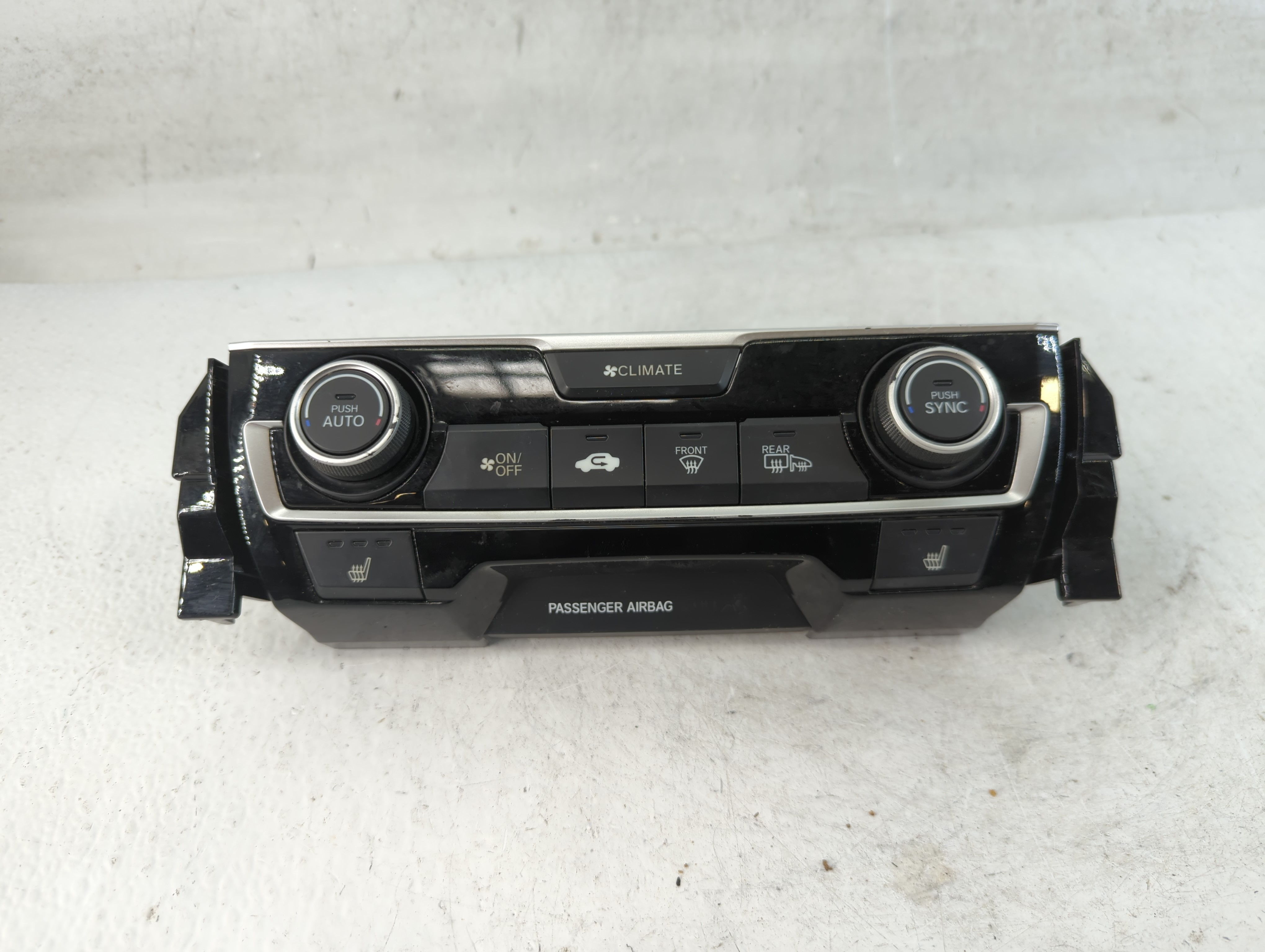 2017-2018 Honda Civic Ac Heater Climate Control 79600-tgg-a610-m1 890713 - Oemusedautoparts1.com