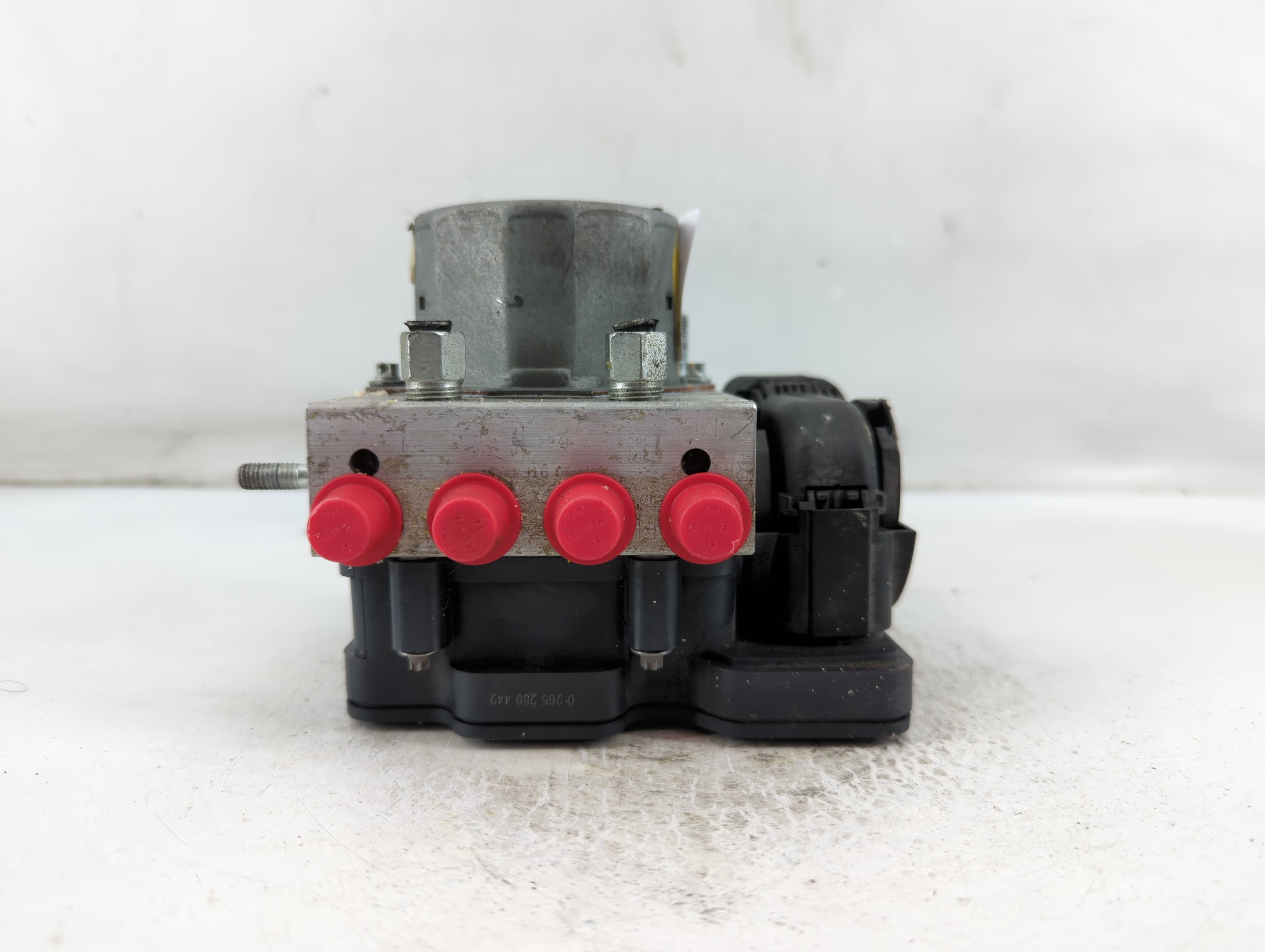 Picture of 2018-2020 Nissan Rogue Abs Pump Control Module 890725