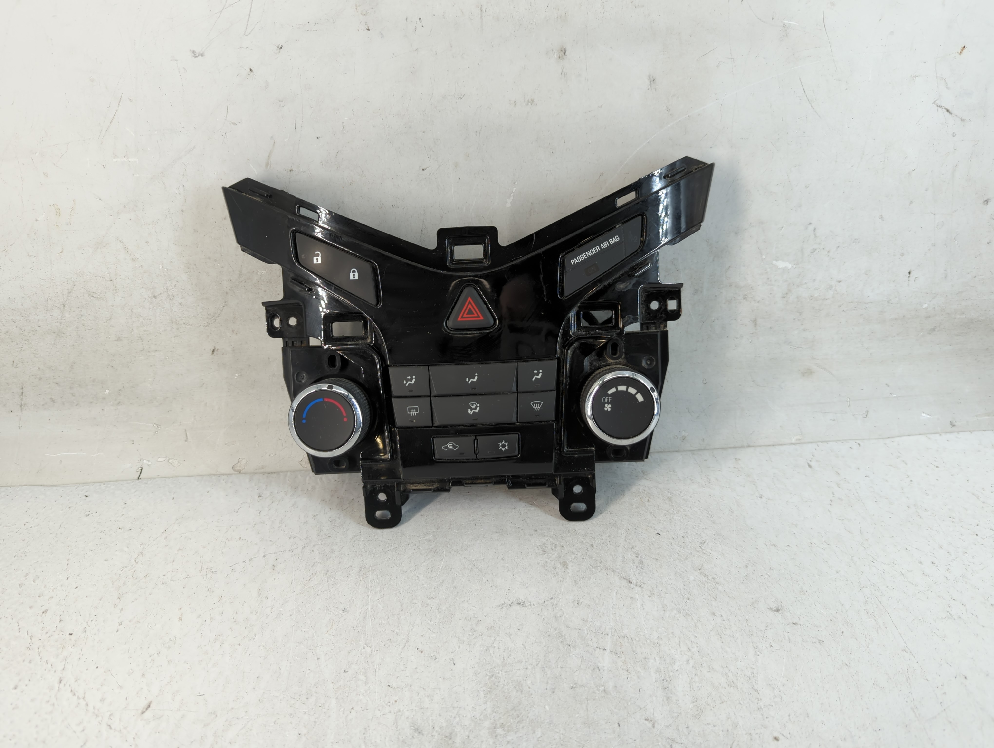 2011-2012 Chevrolet Cruze Ac Heater Climate Control 95017054 890743 - Oemusedautoparts1.com