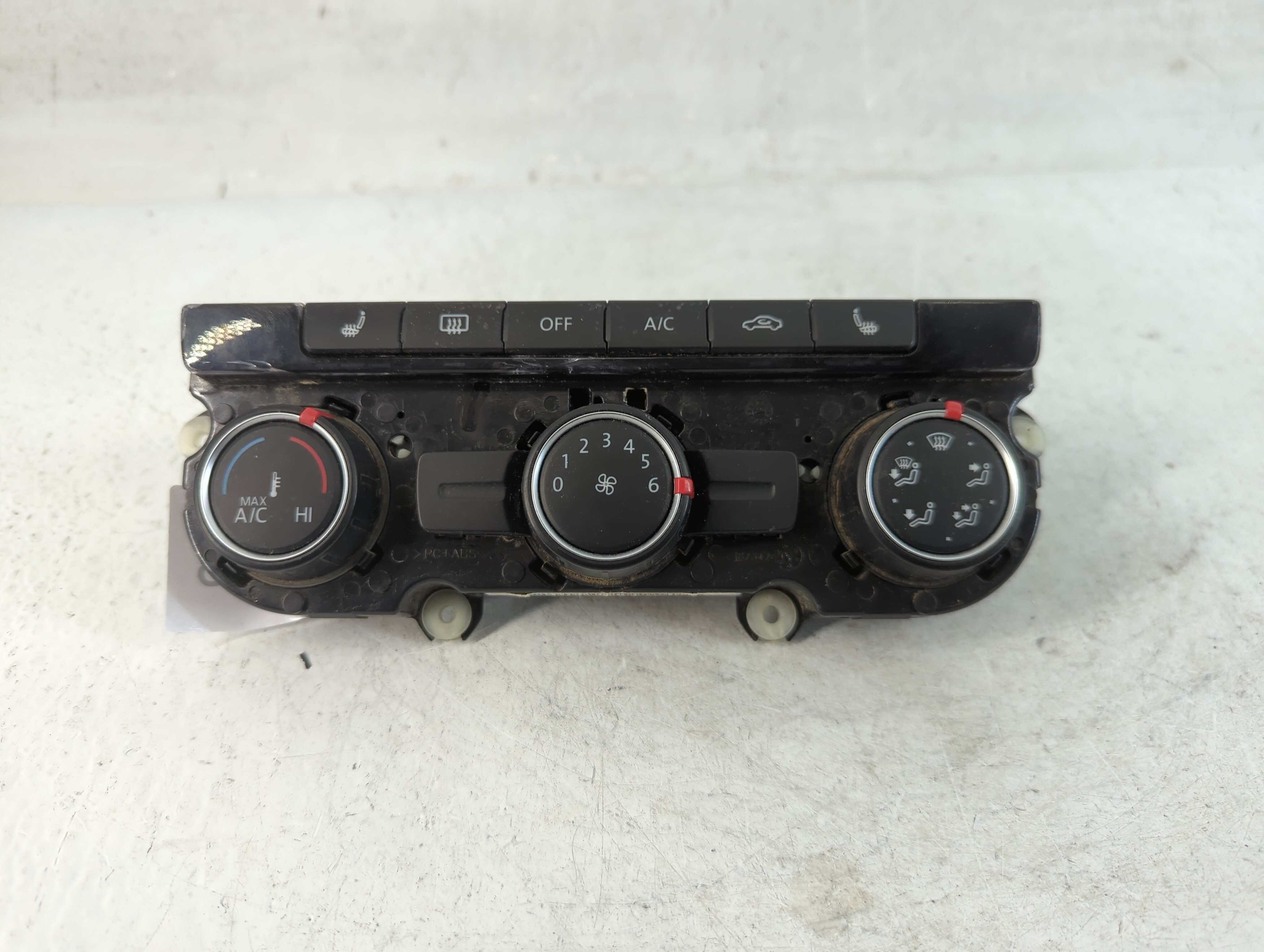 Picture of 2013-2015 Volkswagen Passat Ac Heater Climate Control 561 907 426 C 890745