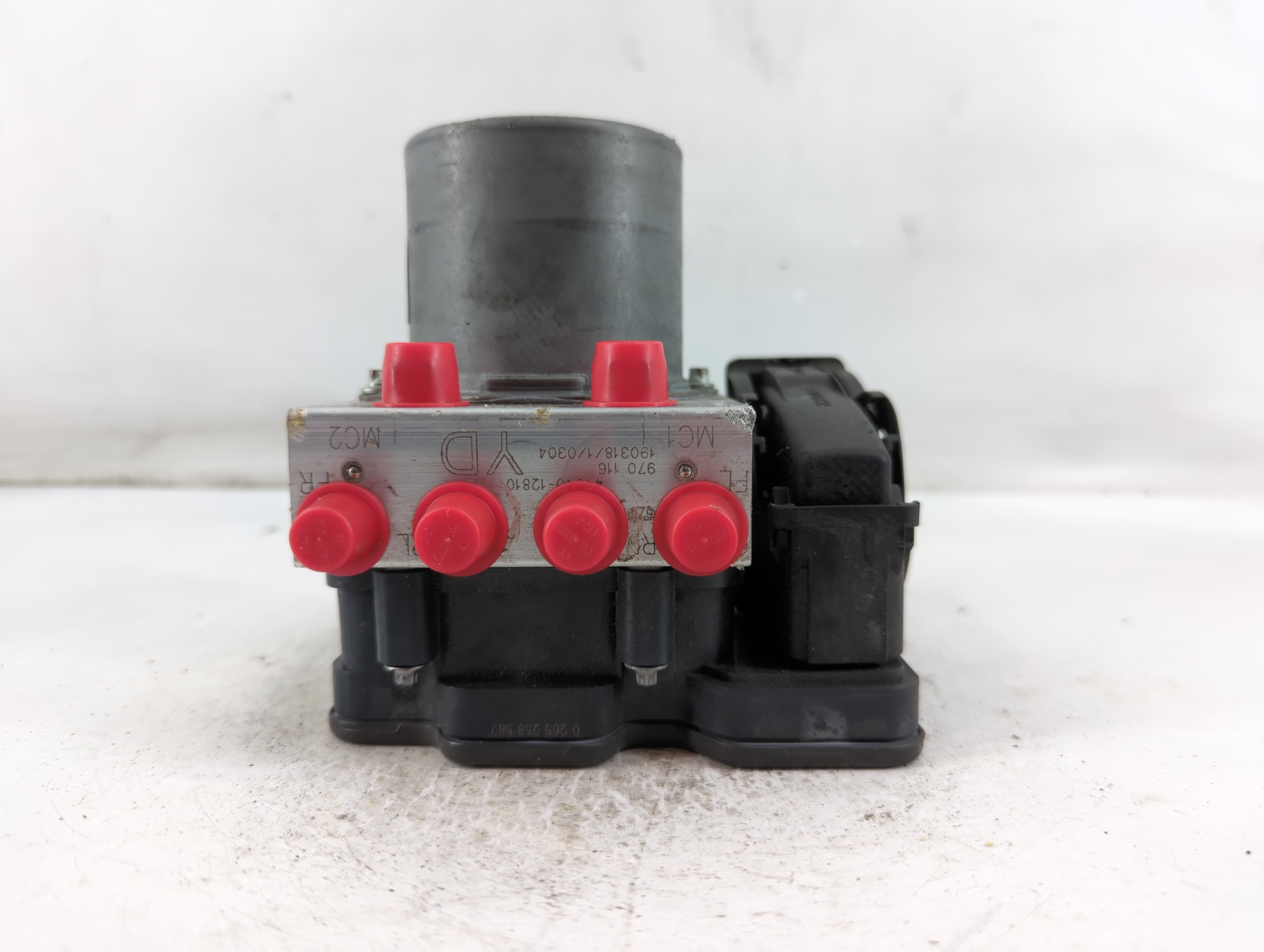 2020-2022 Toyota Corolla Abs Pump Control Module 890760 - Oemusedautoparts1.com