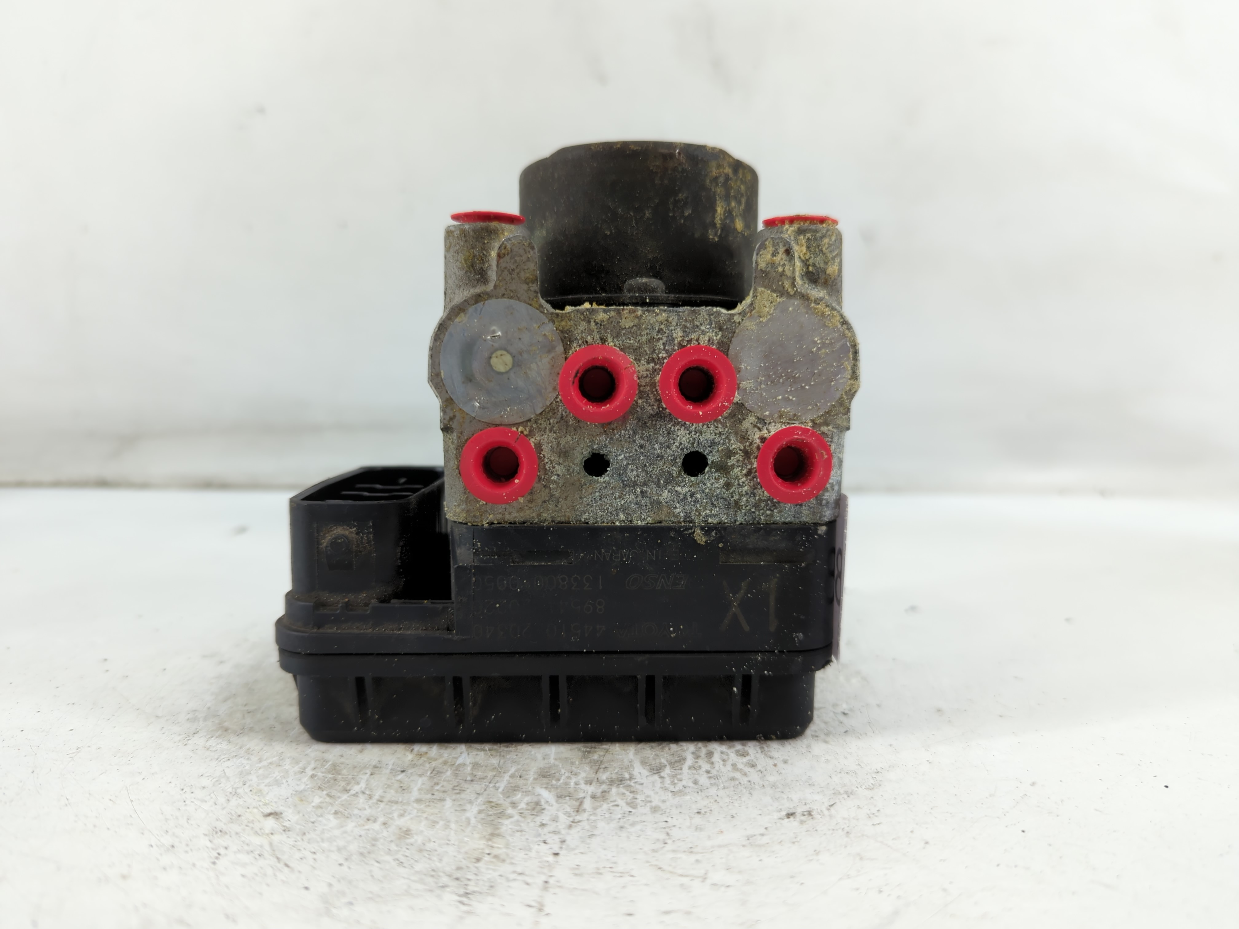 2003-2005 Toyota Celica Abs Pump Control Module 890769 - Oemusedautoparts1.com