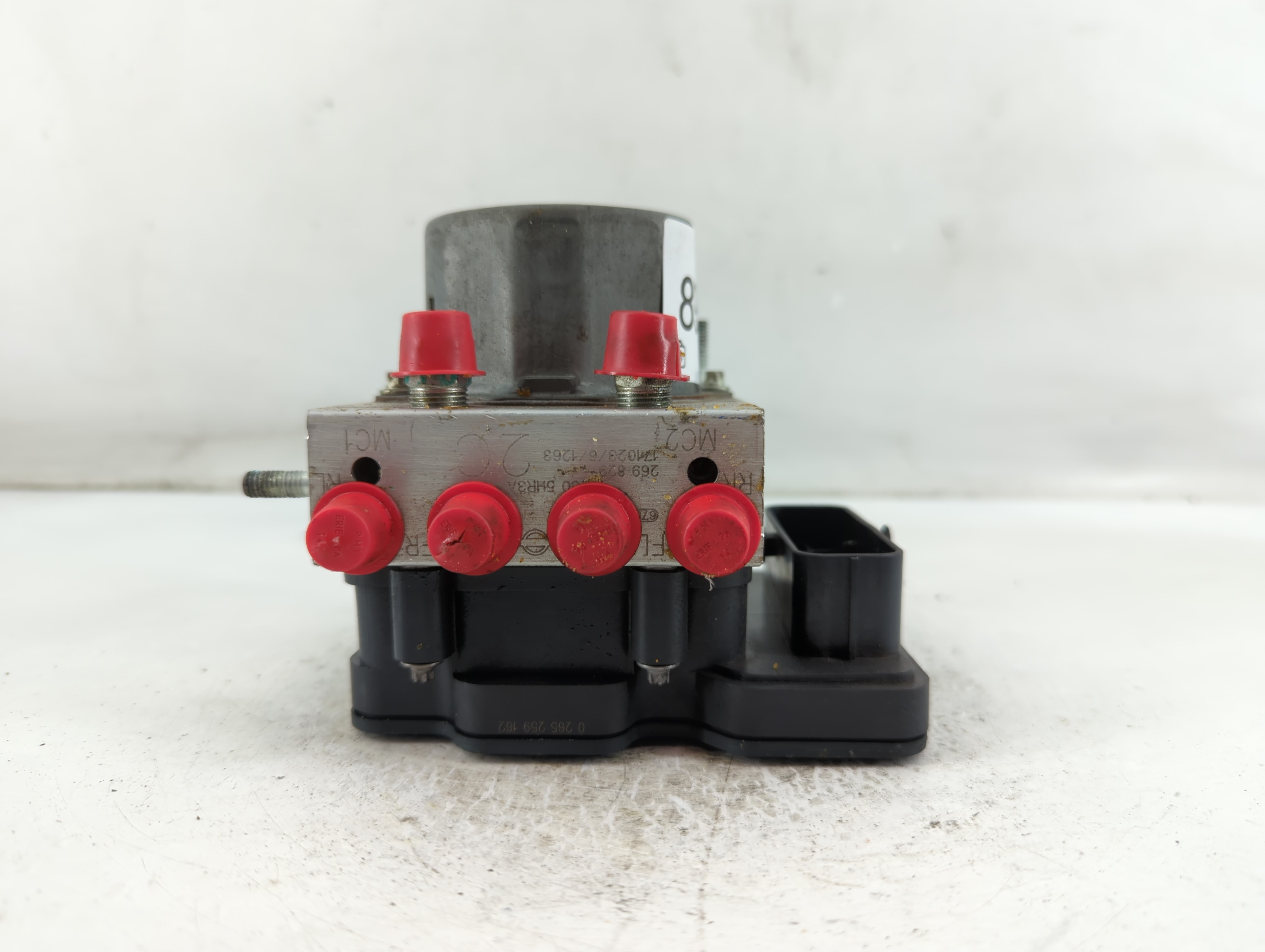 Picture of 2018-2018 Nissan Rogue Abs Pump Control Module 890776