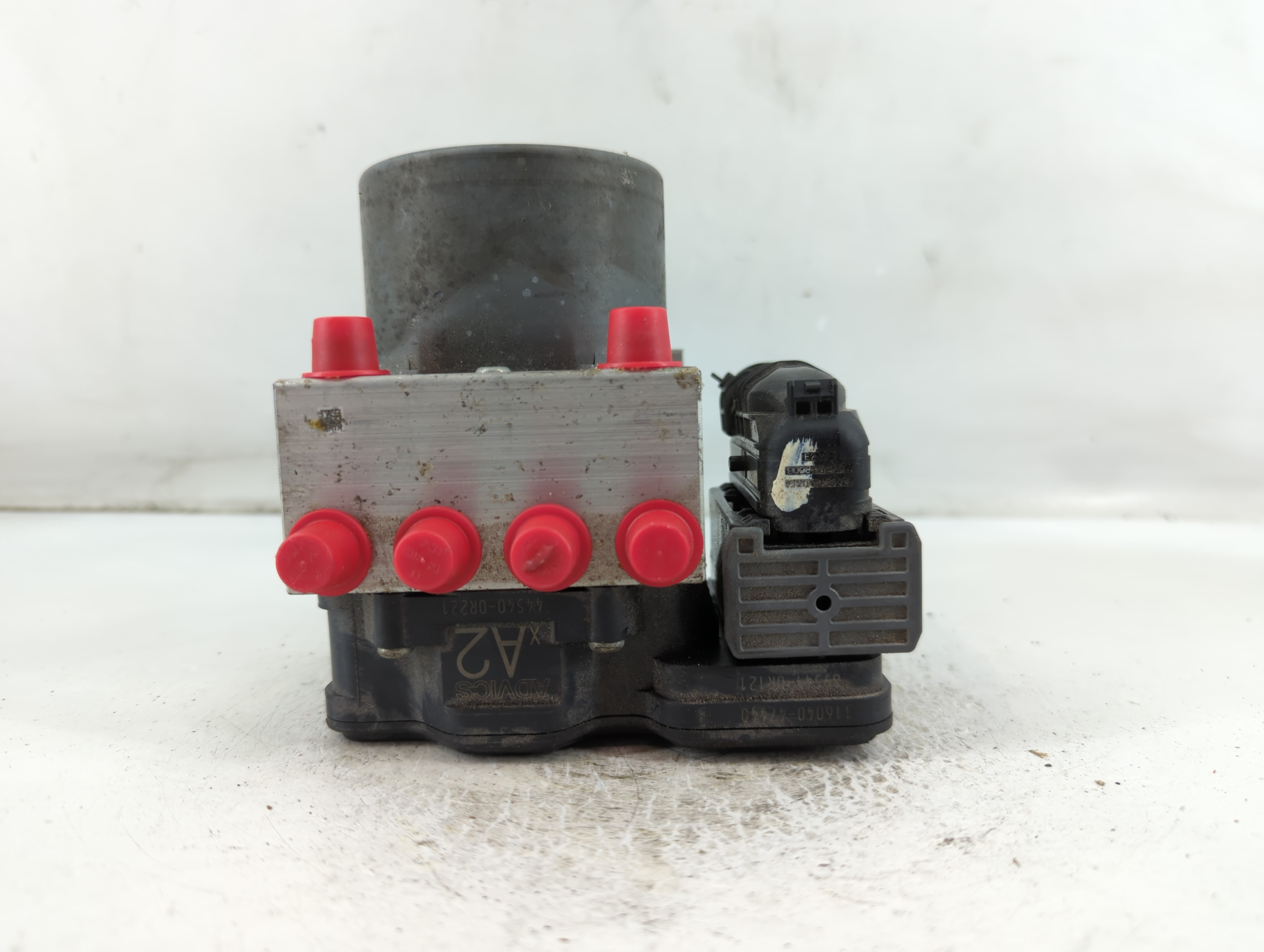 2017-2018 Toyota Rav4 Abs Pump Control Module 890808 - Oemusedautoparts1.com