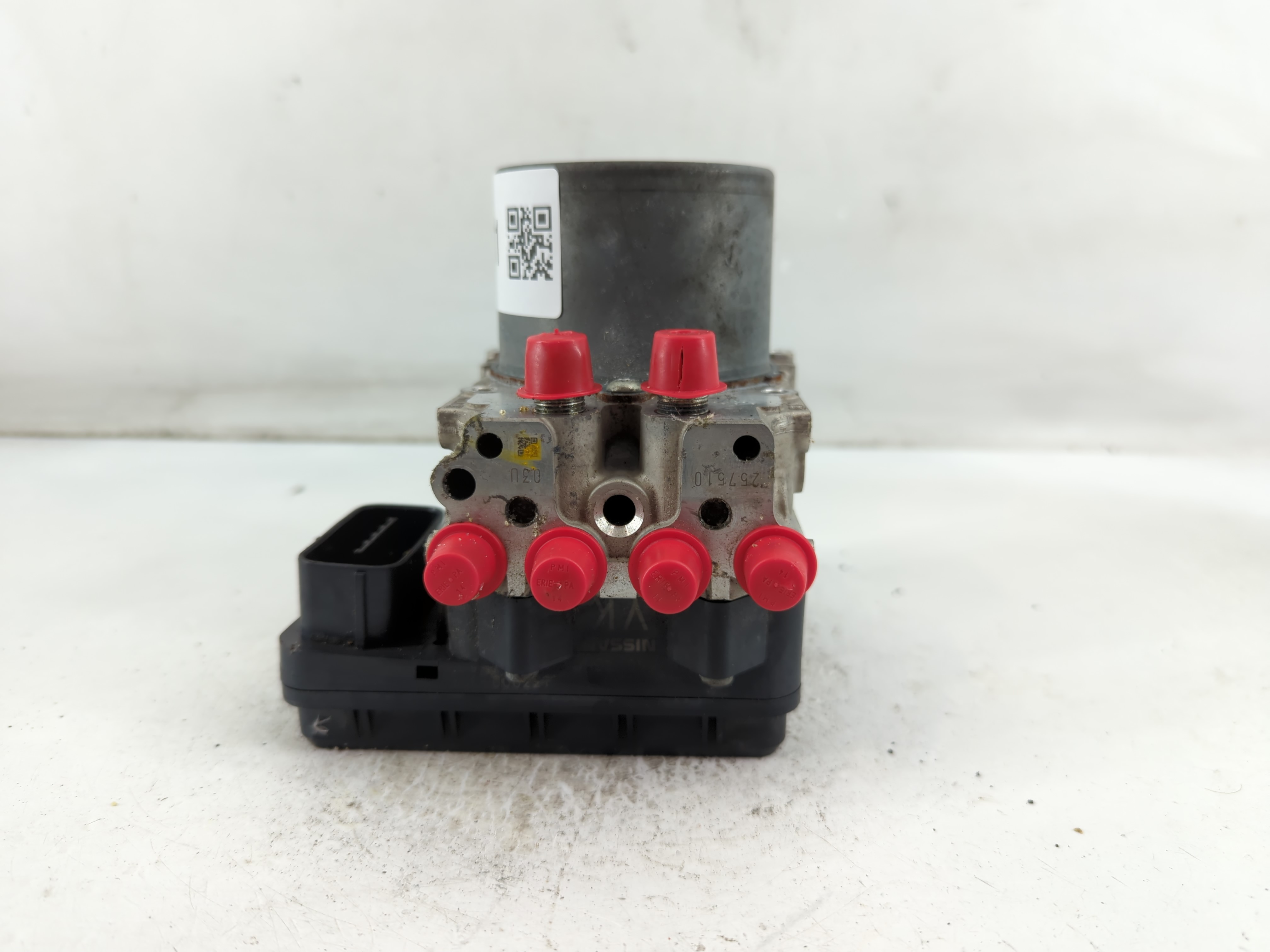 2016-2017 Infiniti Q50 Abs Pump Control Module 890811 - Oemusedautoparts1.com