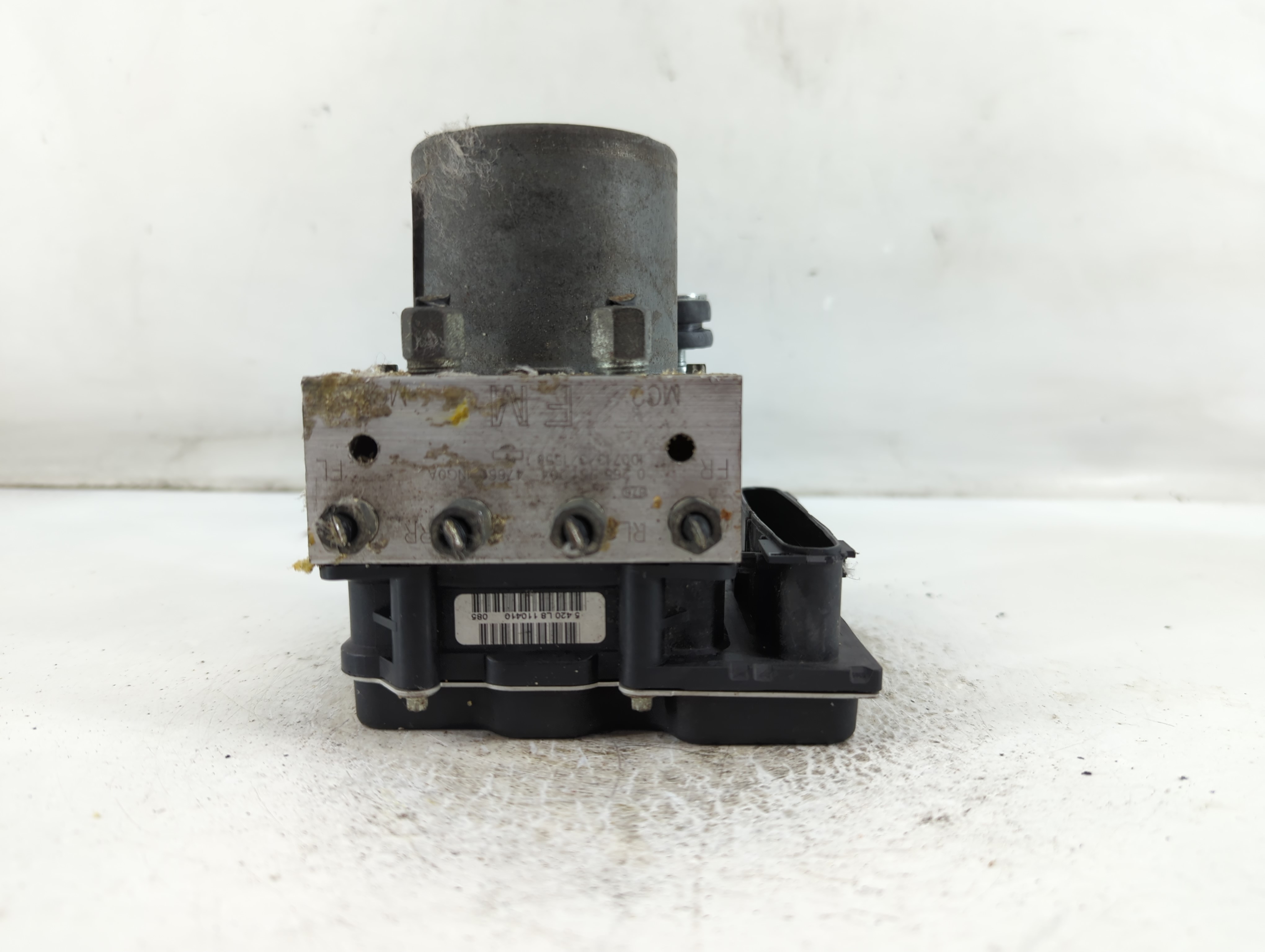2009-2010 Infiniti G37 Abs Pump Control Module 890813 - Oemusedautoparts1.com