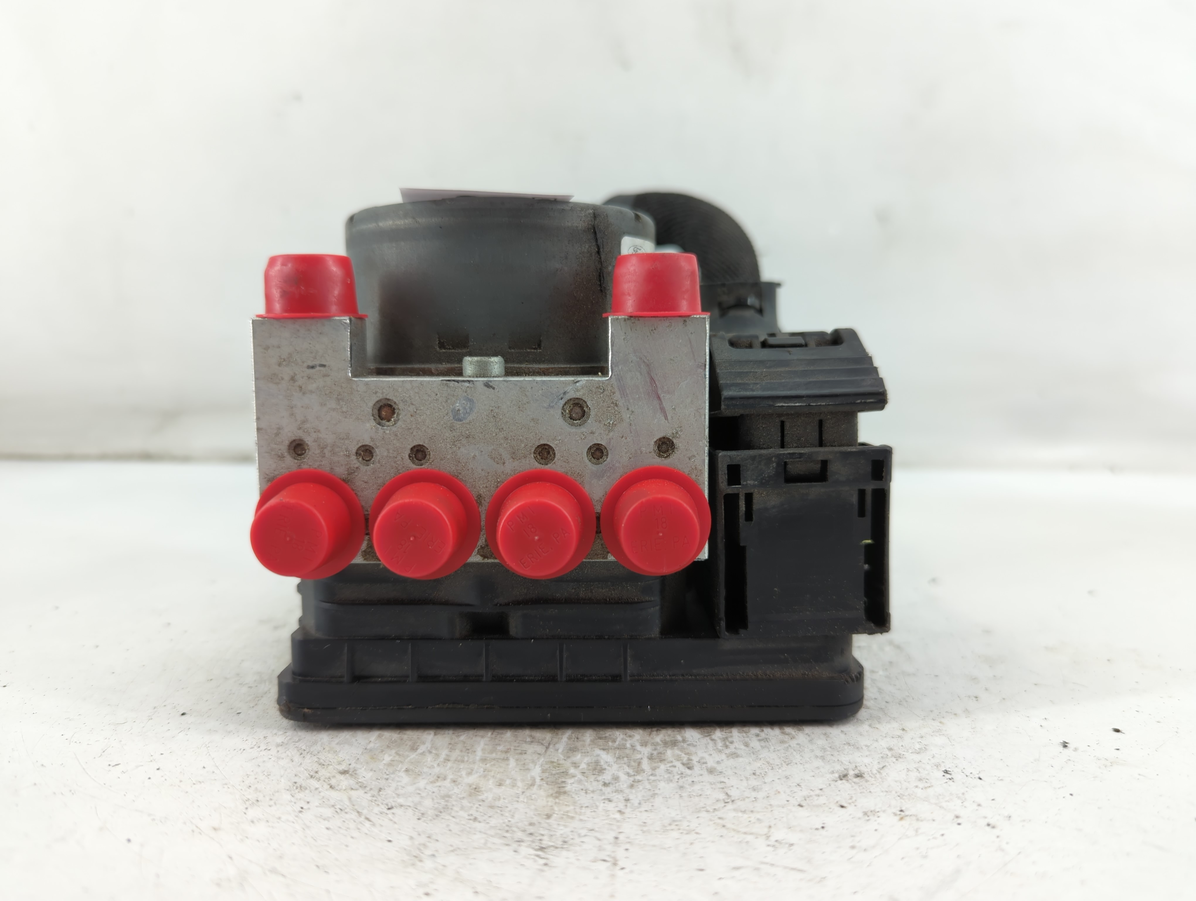 2016-2016 Lincoln Mkc Abs Pump Control Module 890833 - Oemusedautoparts1.com