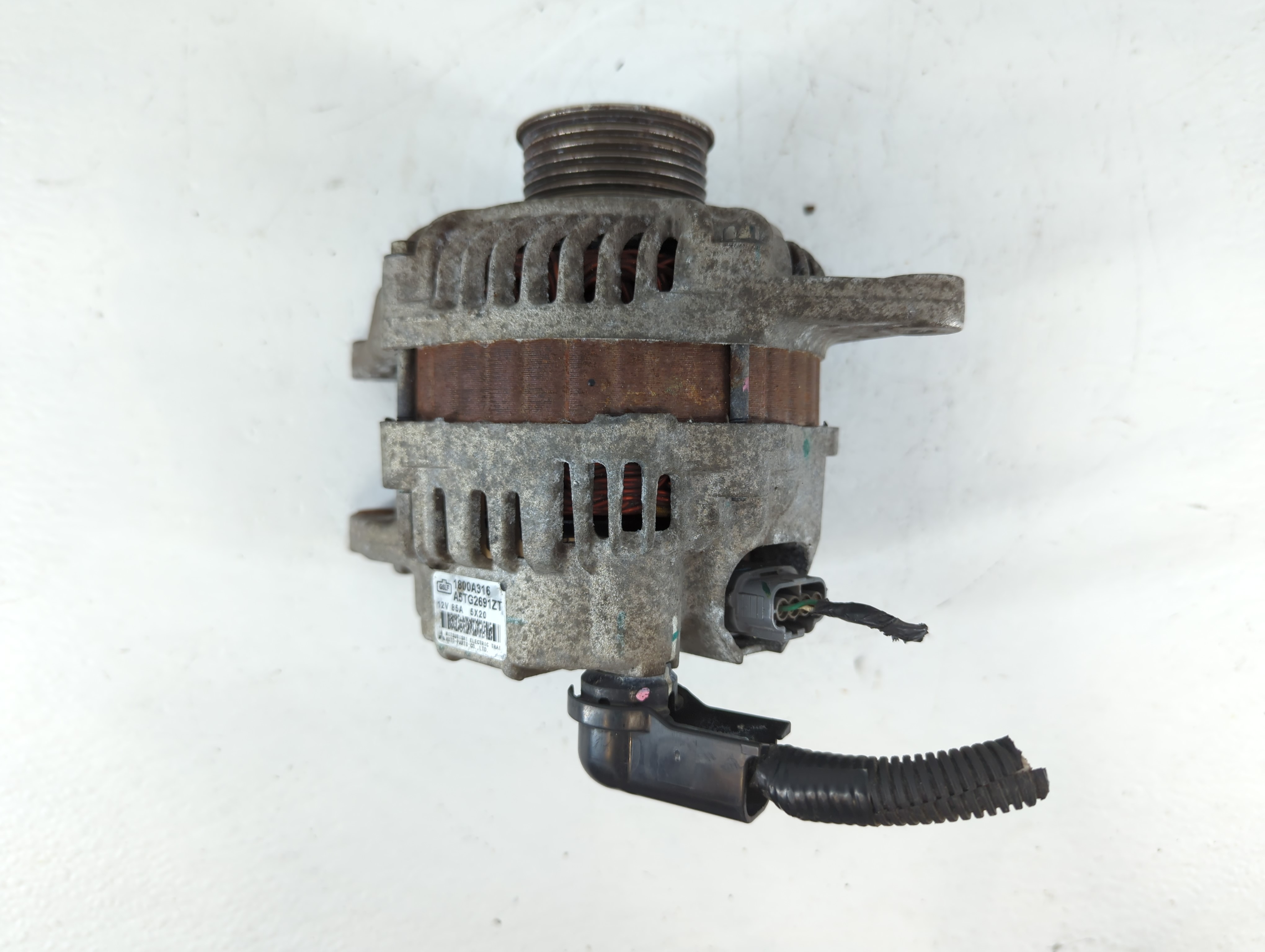 2014 Mitsubishi Mirage Alternator Generator Charging Assembly Engine Oem 890964 - Oemusedautoparts1.com