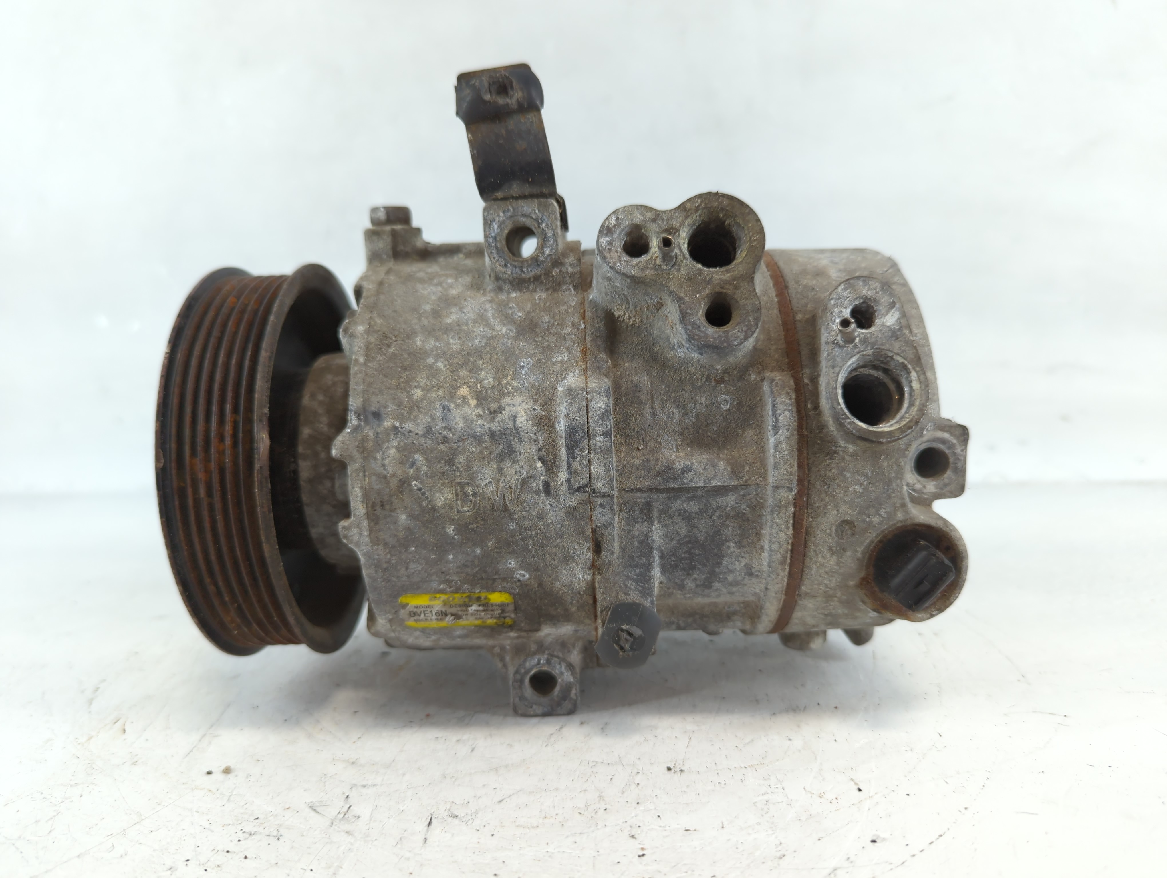 2016-2017 Hyundai Tucson Air Conditioning A/c Ac Compressor Oem 890966 - Oemusedautoparts1.com