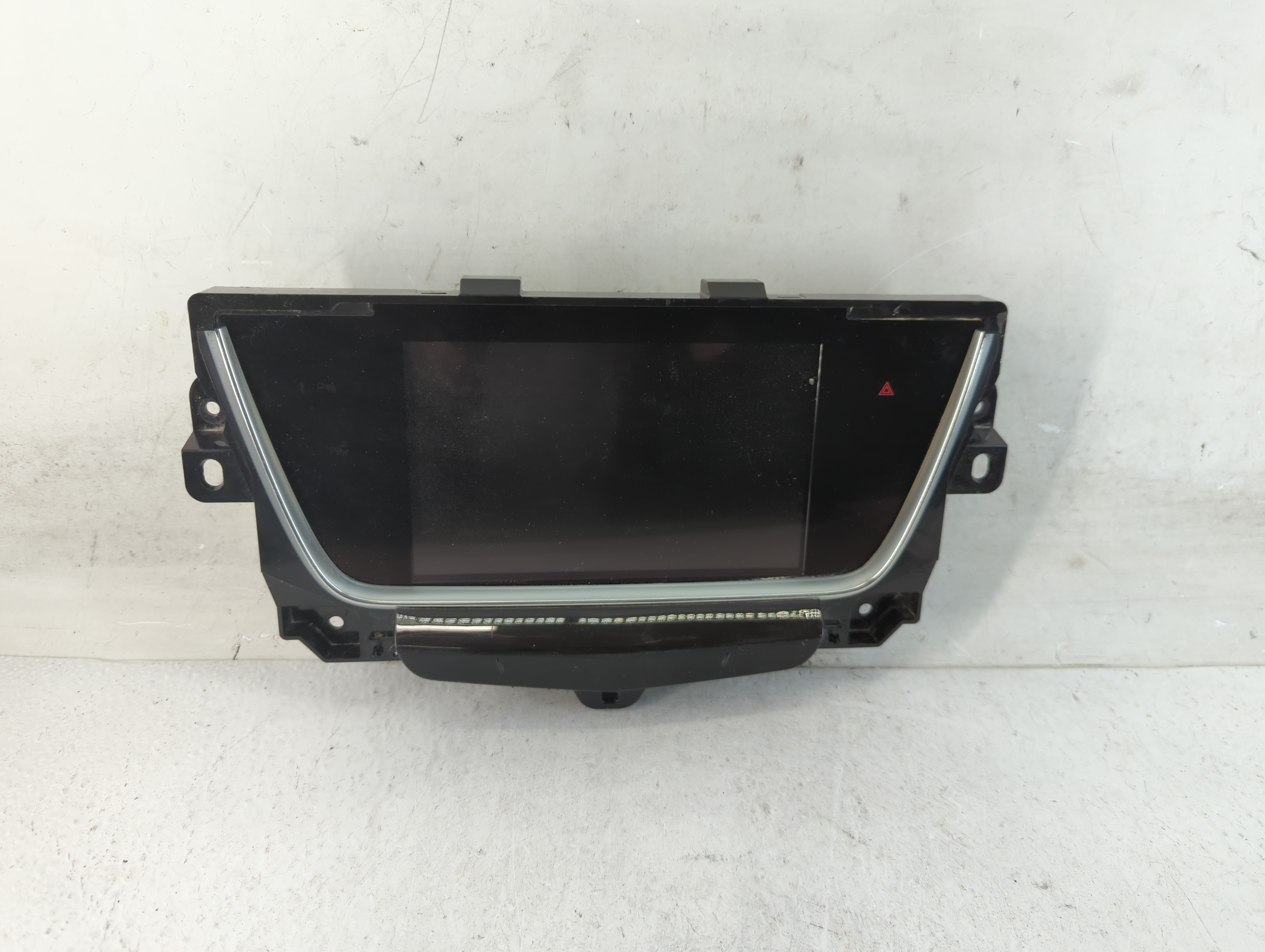 2018-2019 Cadillac Xt5 Am Fm Cd Player Radio Receiver 890993 - Oemusedautoparts1.com