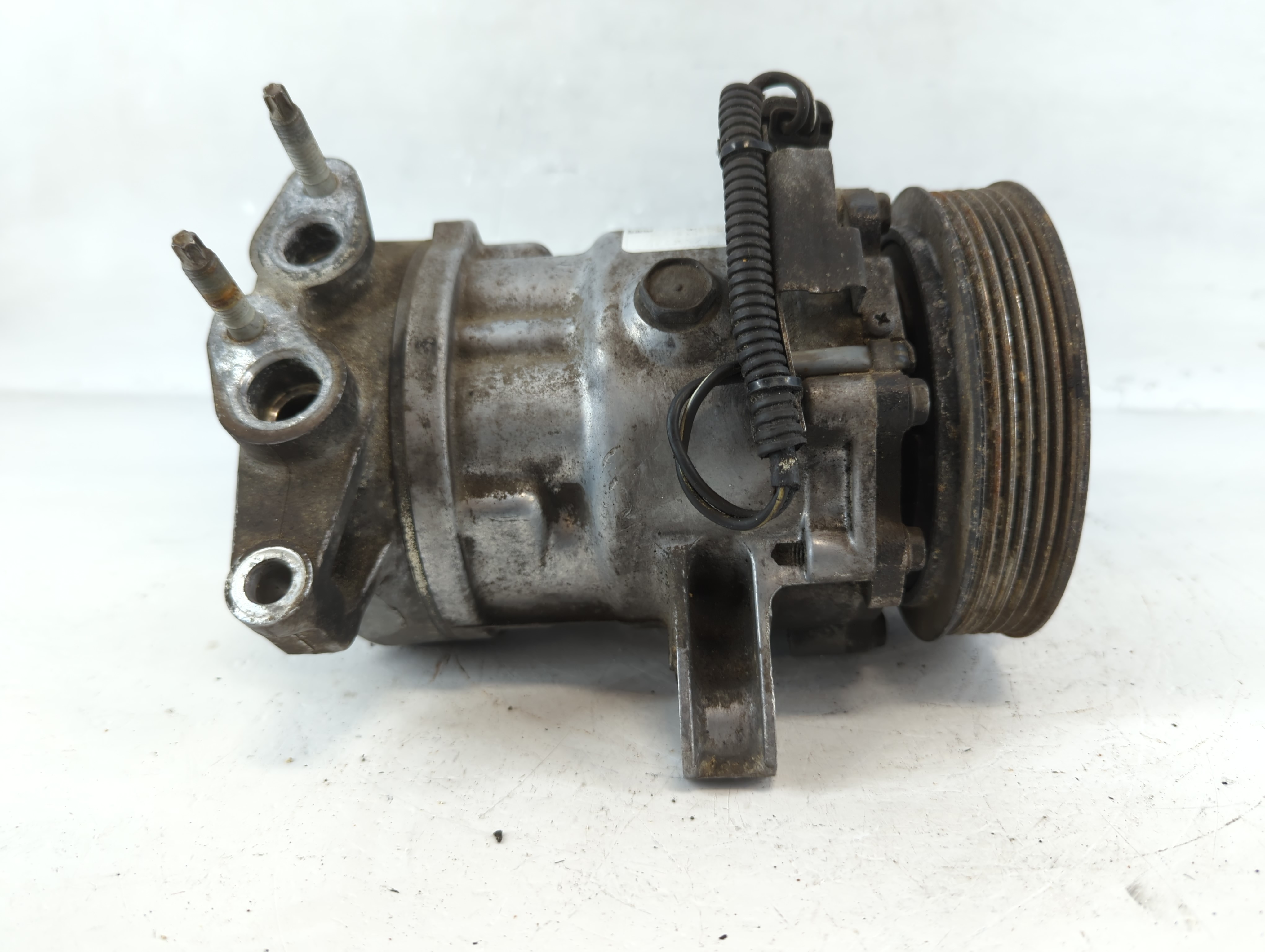 2002-2005 Jeep Liberty Air Conditioning A/c Ac Compressor Oem 891011 - Oemusedautoparts1.com