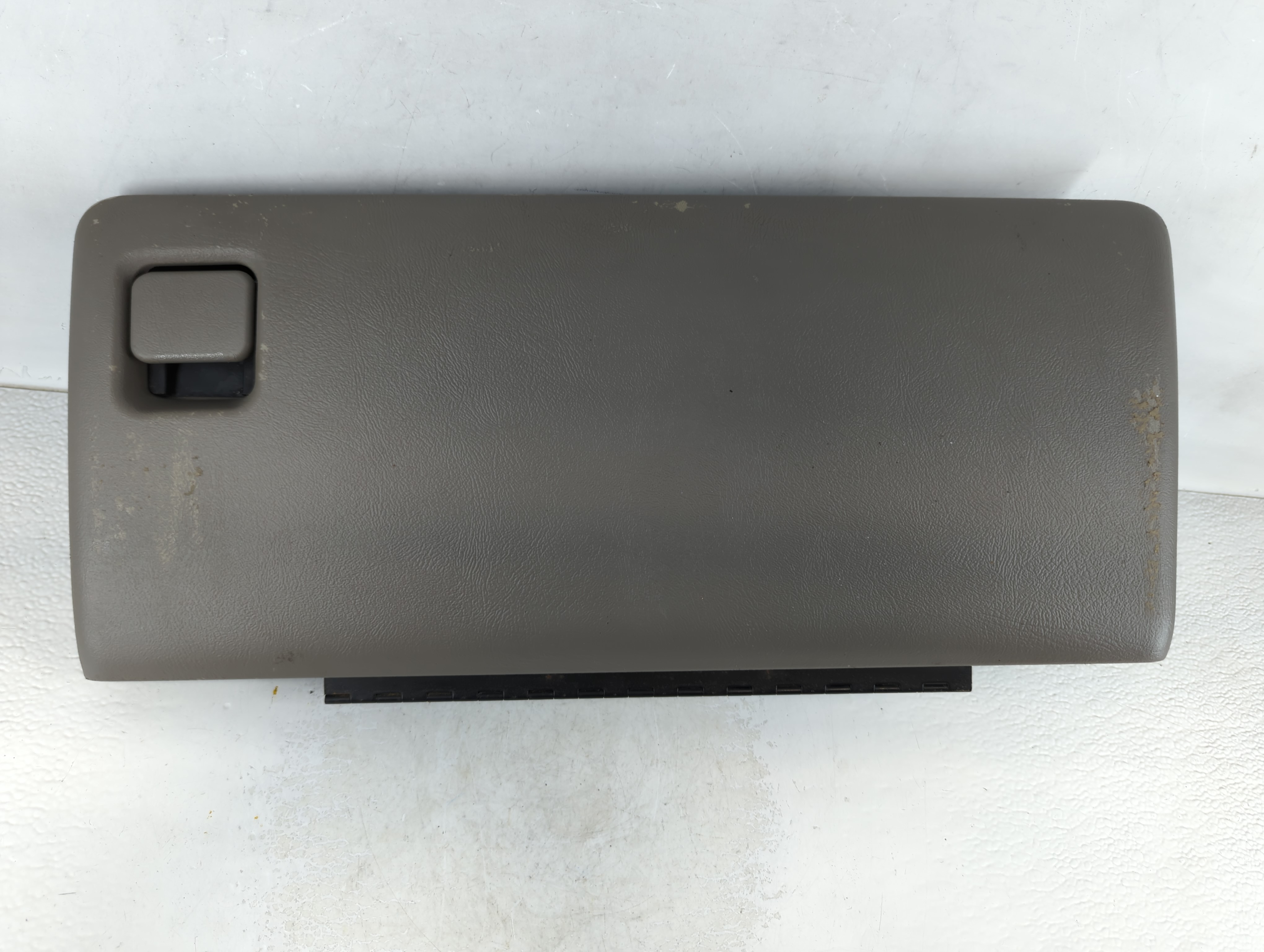 Picture of 2005 Chevrolet Avalanche Passenger Glove Box Door Storage Compartment 891286