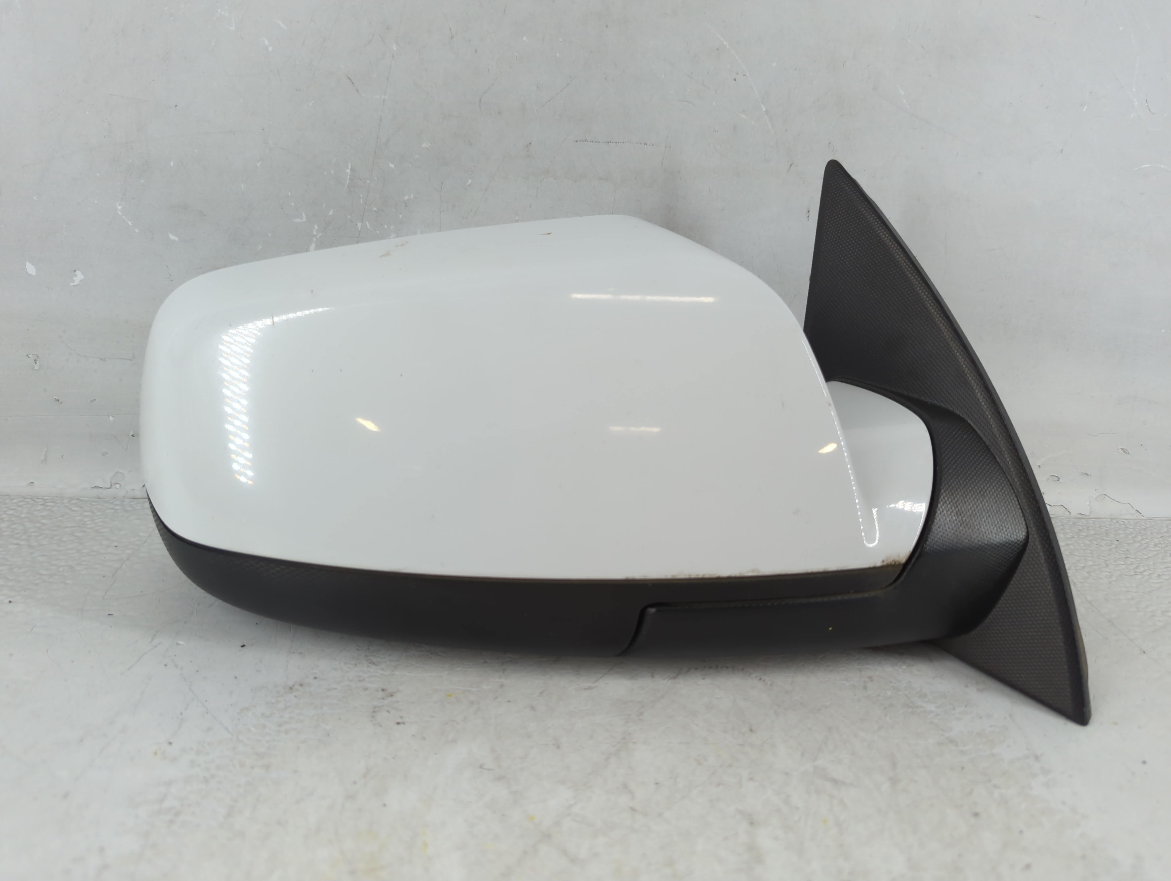 2011 Gmc Terrain Passenger Right Side View Manual Door Mirror White 891663 - Oemusedautoparts1.com