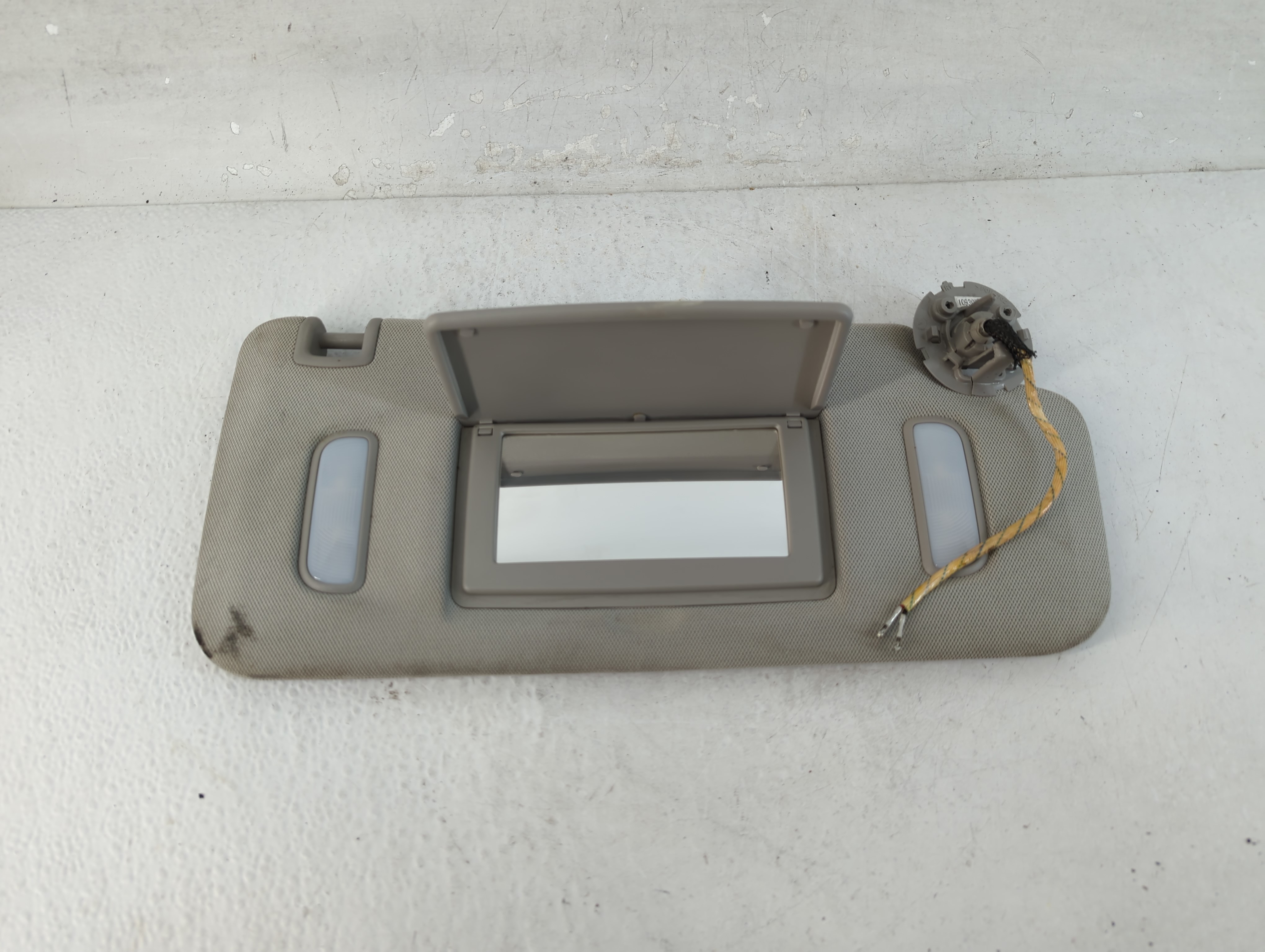 Picture of 2010-2017 Gmc Terrain Driver Sun Visor Mirror Left Sunvisor Grey 891669
