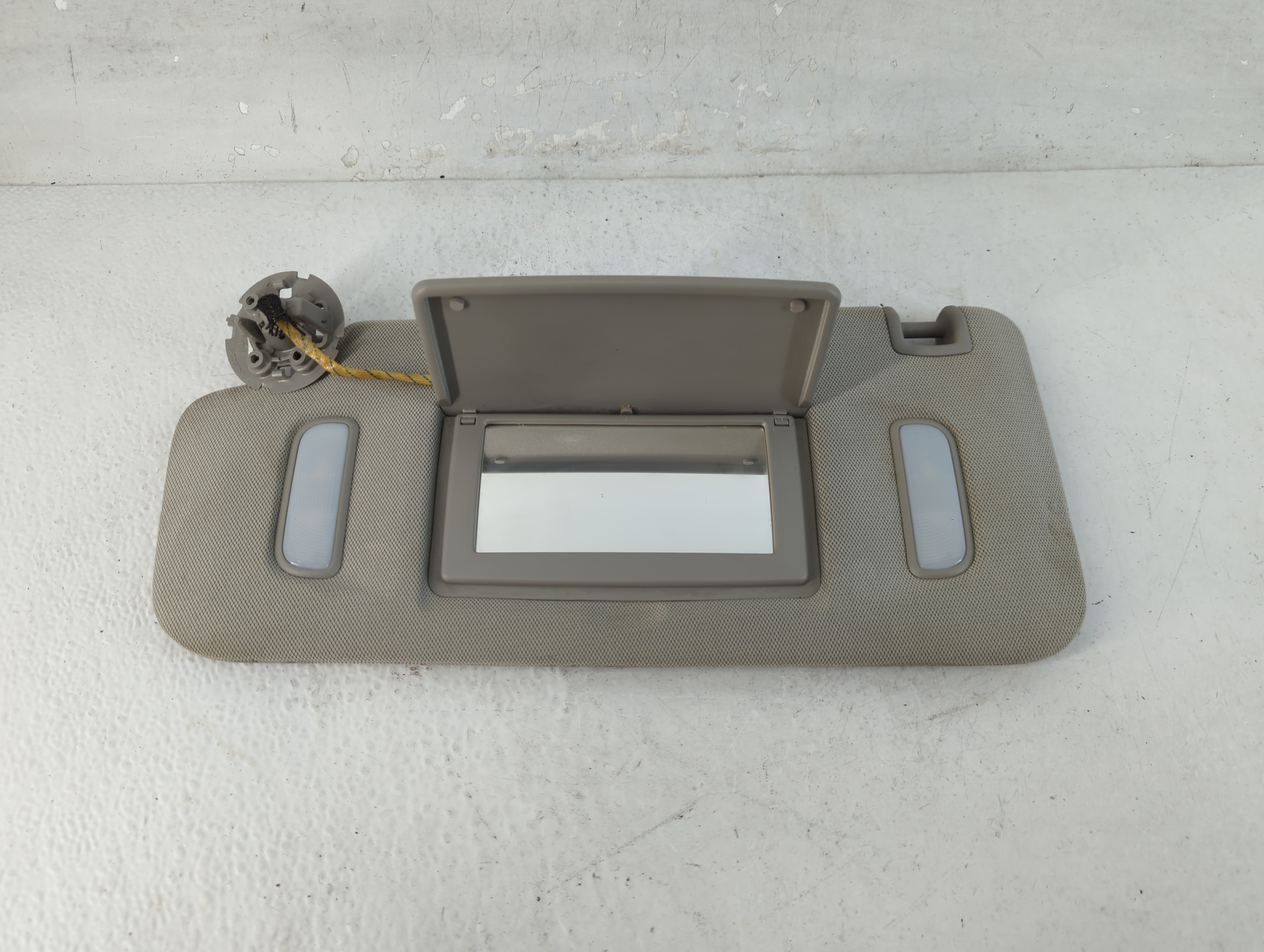 Picture of 2010-2017 Gmc Terrain Passenger Sun Visor Mirror Right Sunvisor Grey 891670