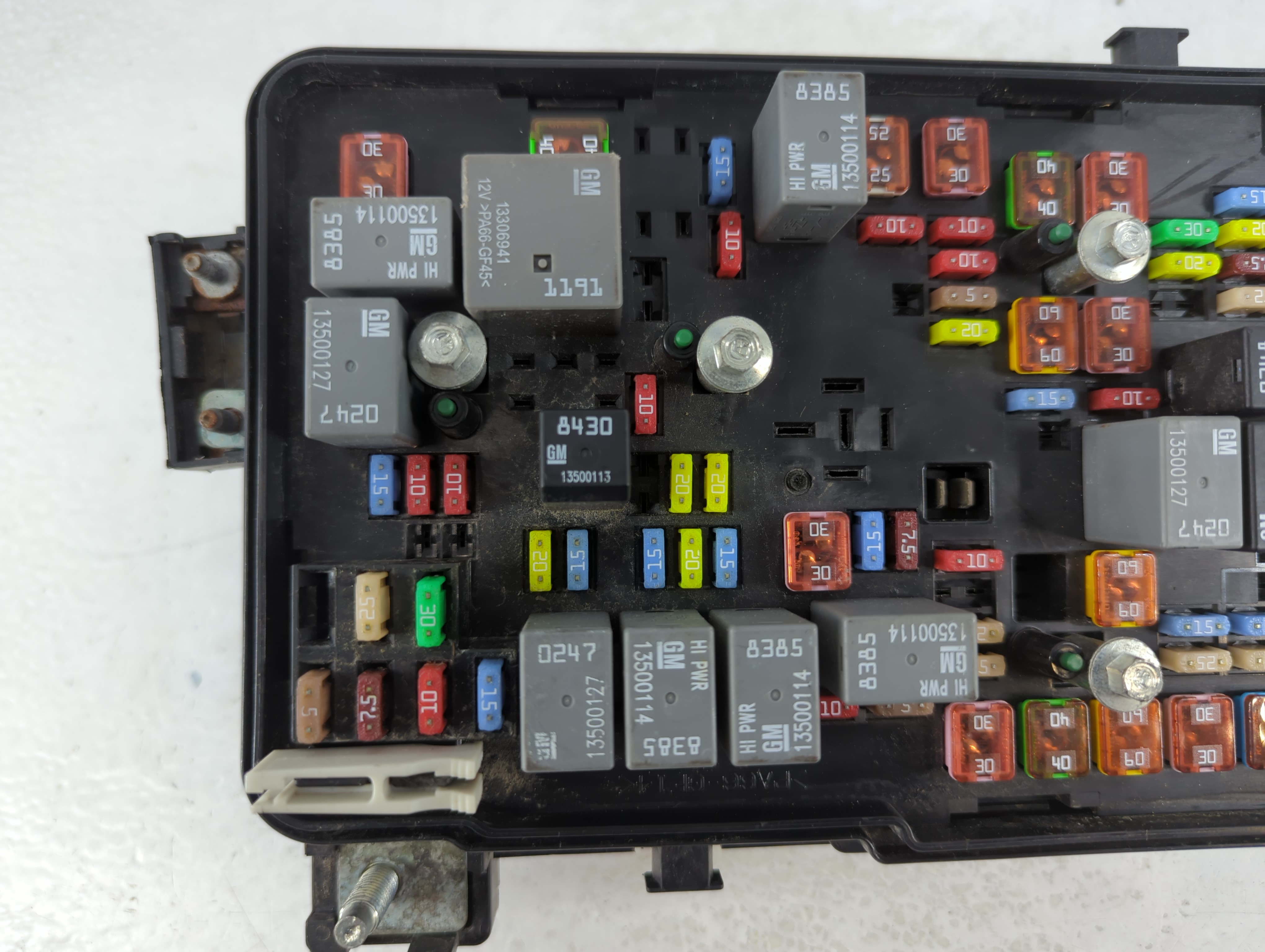Picture of 2011-2011 Gmc Terrain Fusebox Fuse Box Relay Module 891693