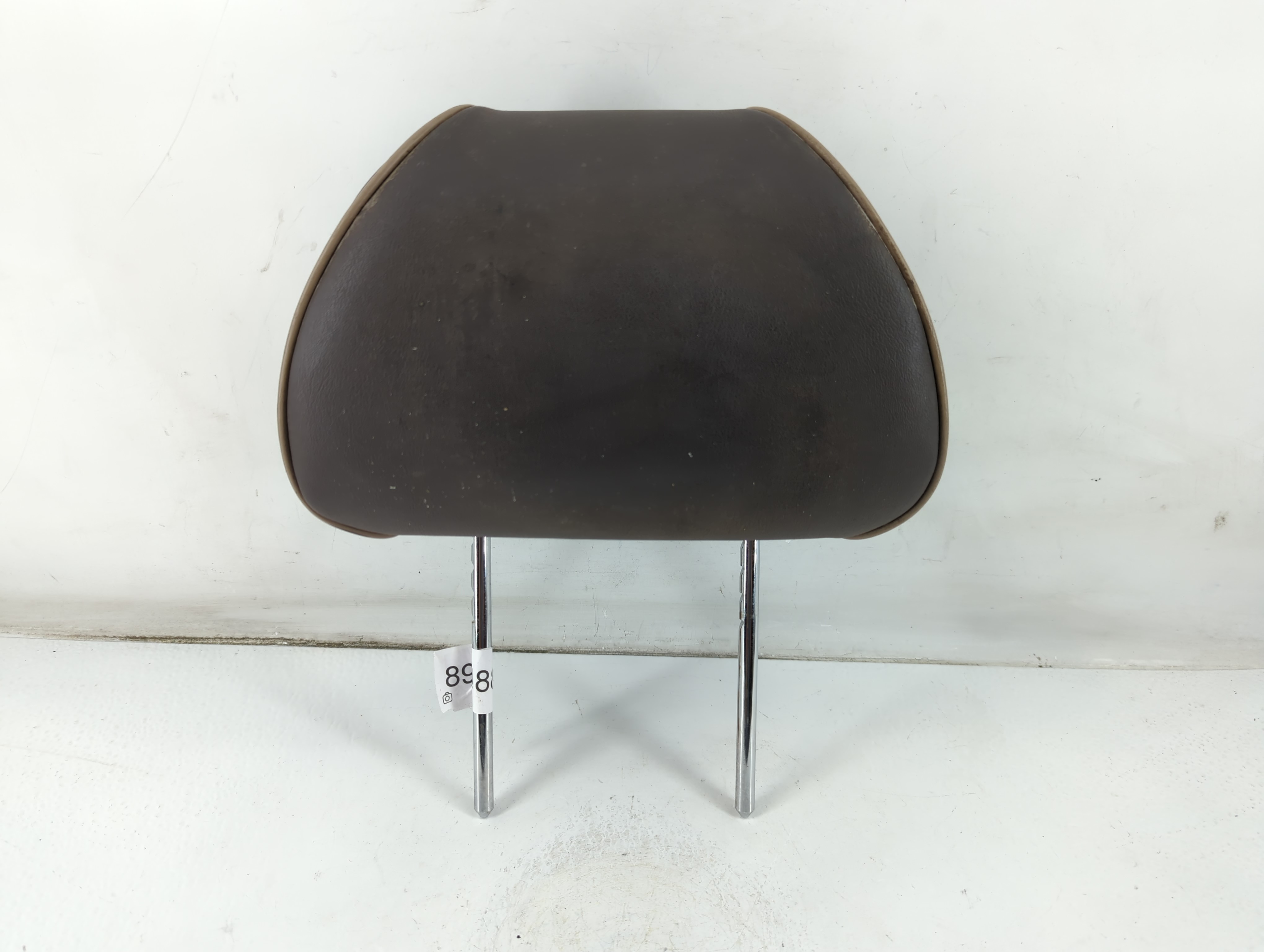 2010-2010 Chevrolet Malibu Headrest Head Rest Front Driver Passenger Seat 892188 - Oemusedautoparts1.com