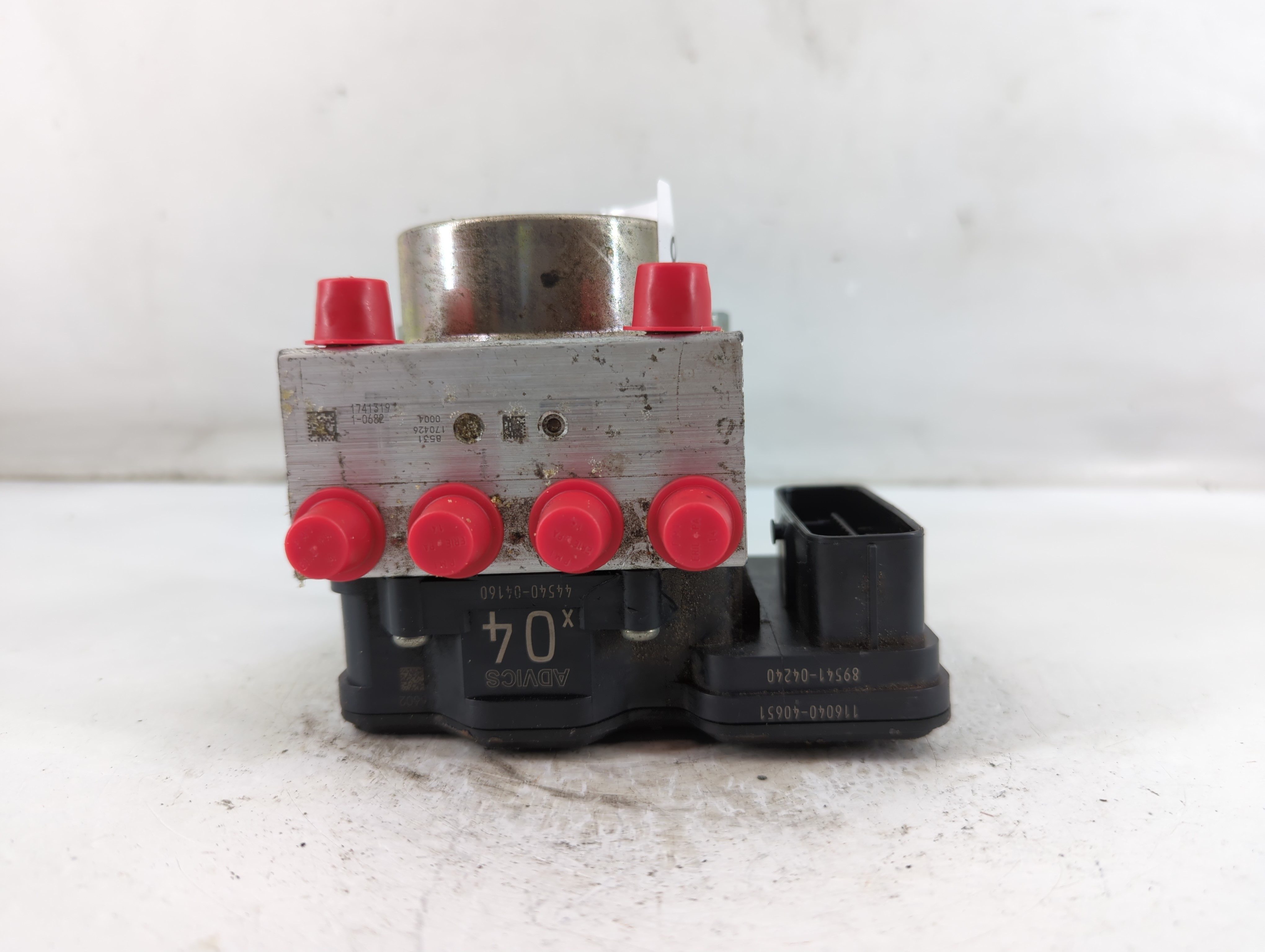 2016-2017 Toyota Tacoma Abs Pump Control Module 892419 - Oemusedautoparts1.com