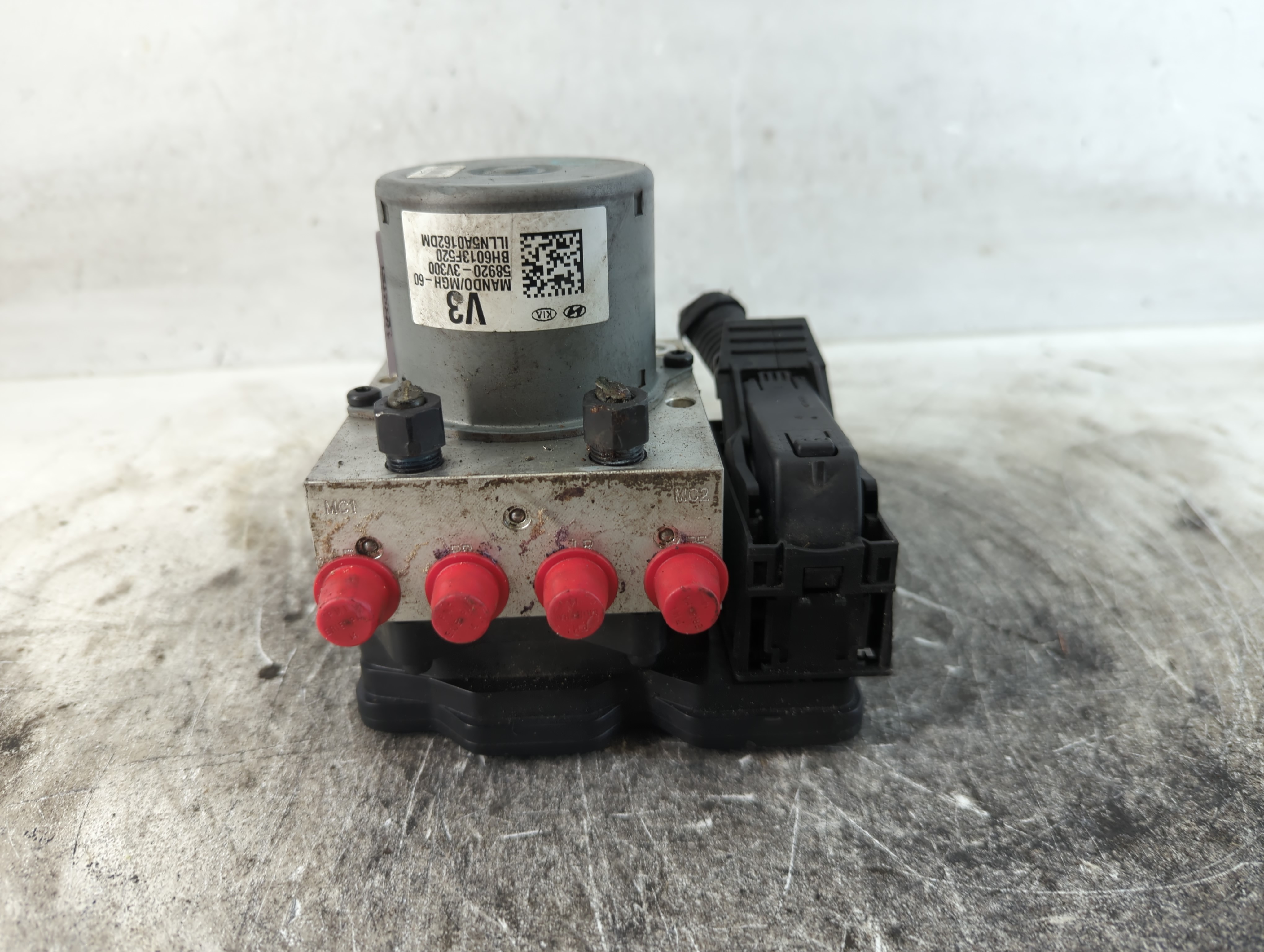 2012-2014 Hyundai Azera Abs Pump Control Module 892452 - Oemusedautoparts1.com