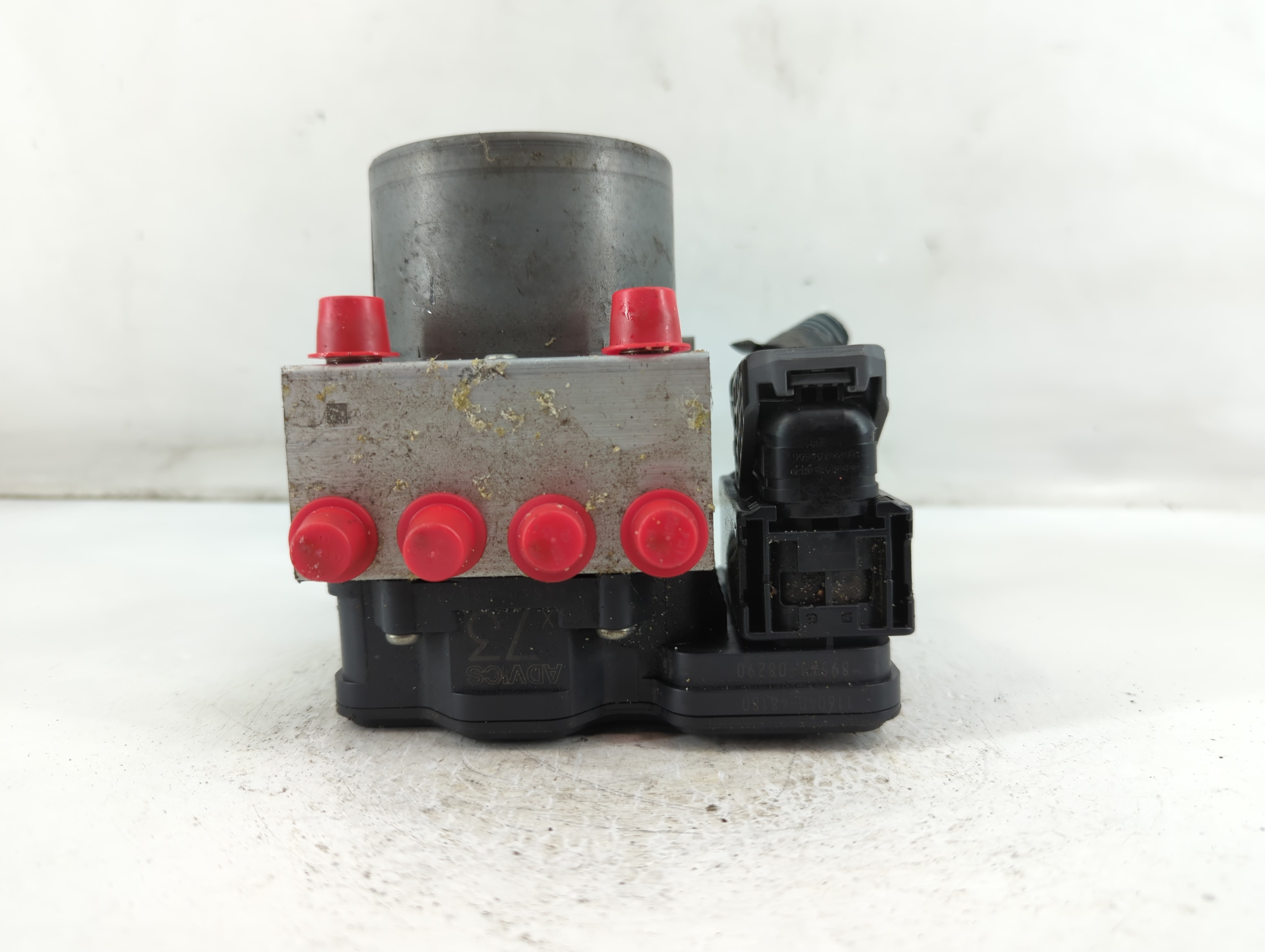 2018-2020 Toyota Sienna Abs Pump Control Module 892466 - Oemusedautoparts1.com