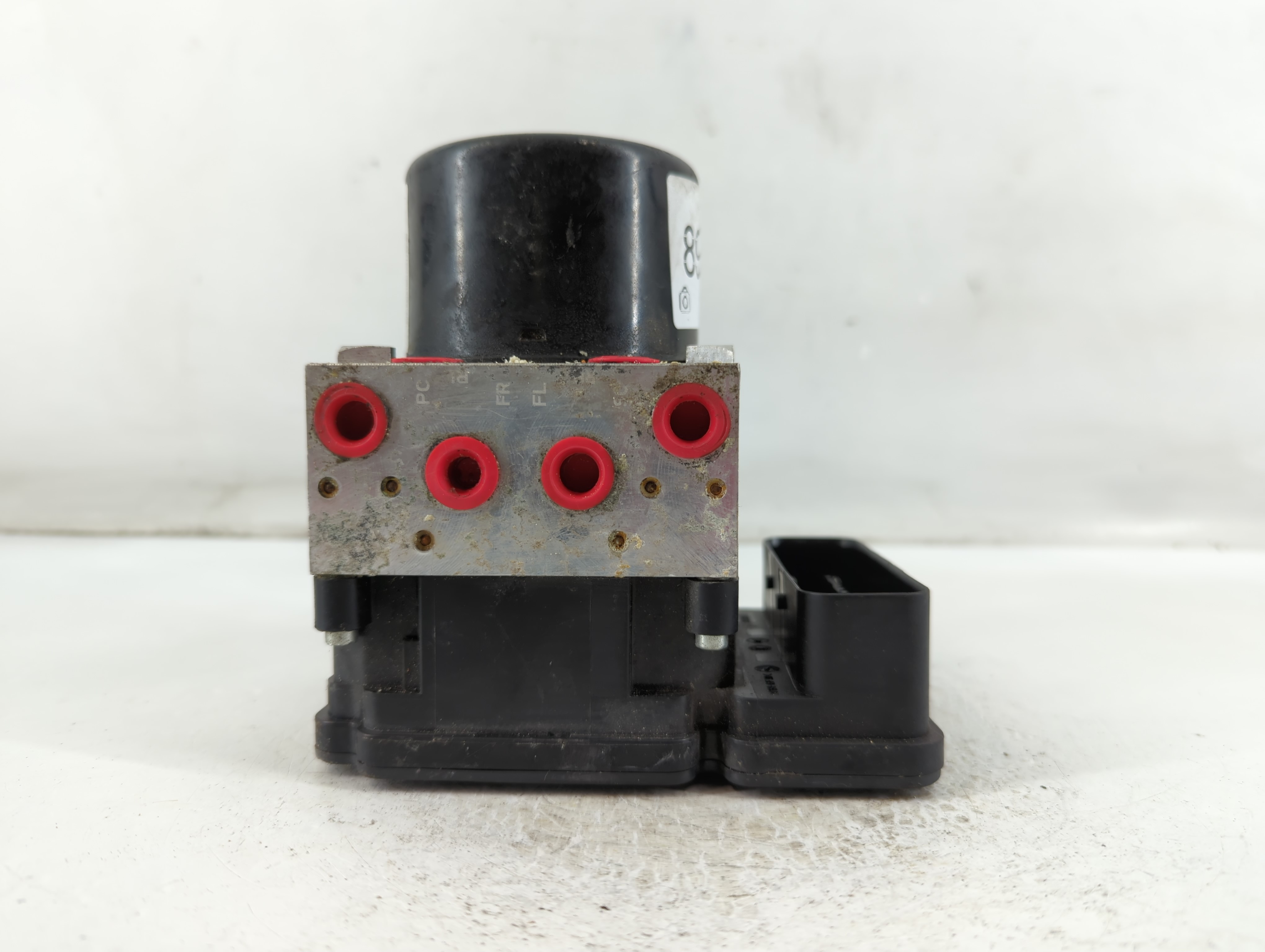 Picture of 2015-2018 Volvo S60 Abs Pump Control Module 892480