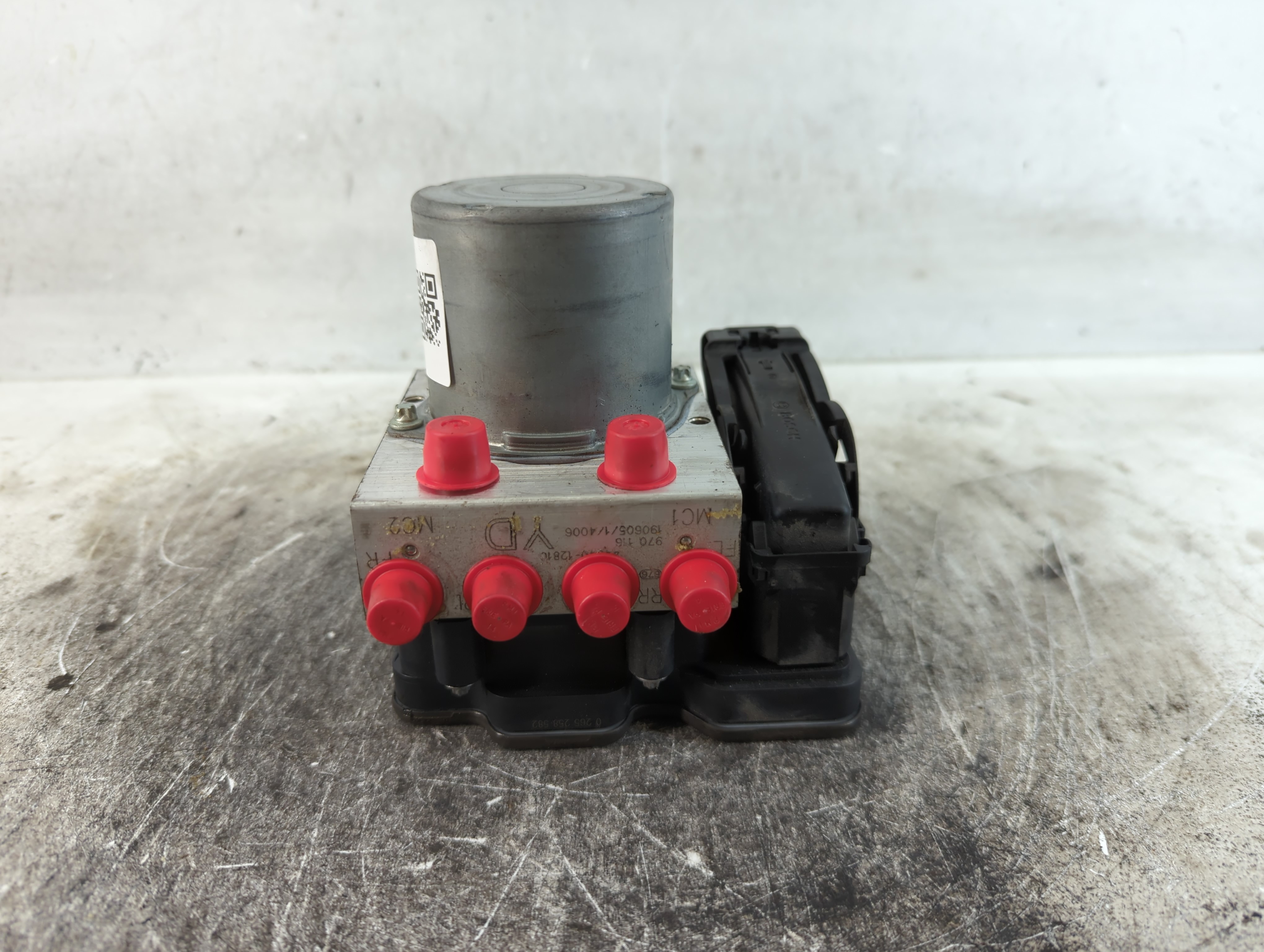 2020-2022 Toyota Corolla Abs Pump Control Module 892484 - Oemusedautoparts1.com