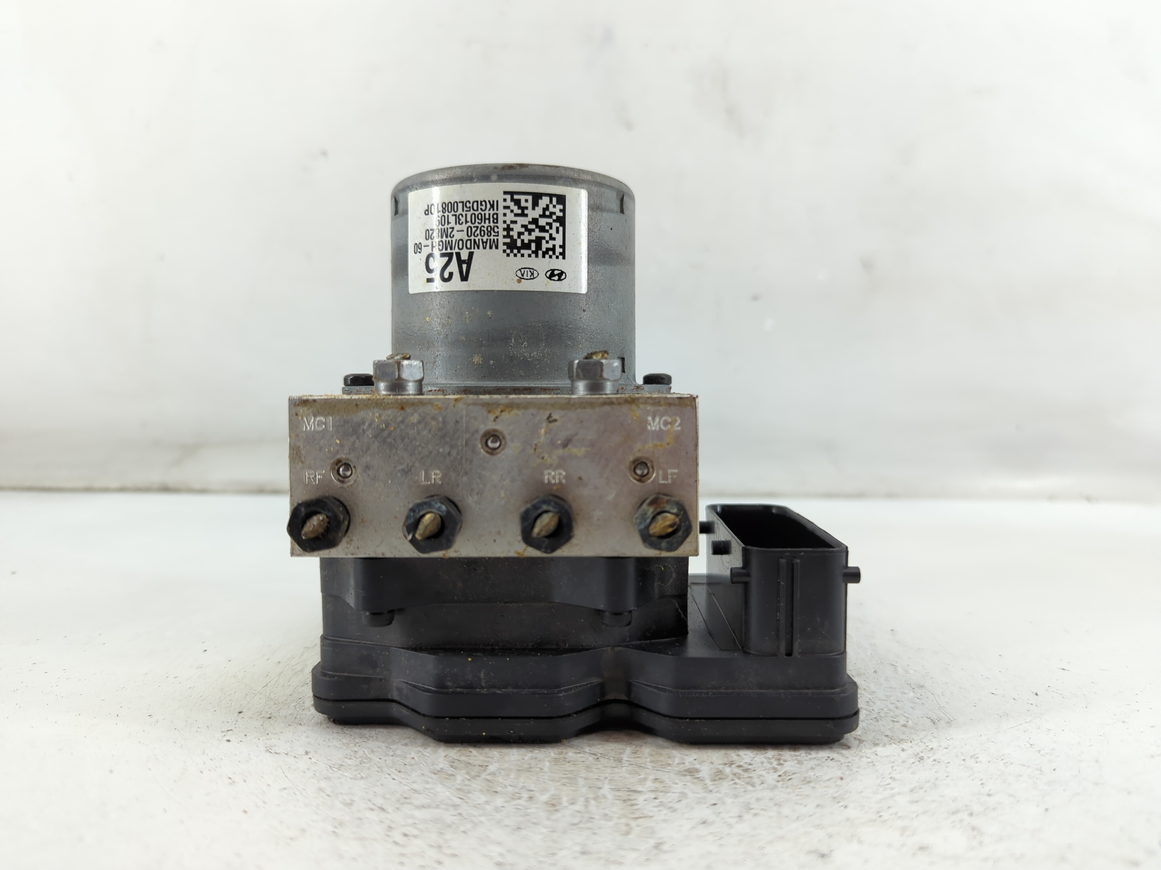 2014-2014 Hyundai Genesis Abs Pump Control Module 892500 - Oemusedautoparts1.com