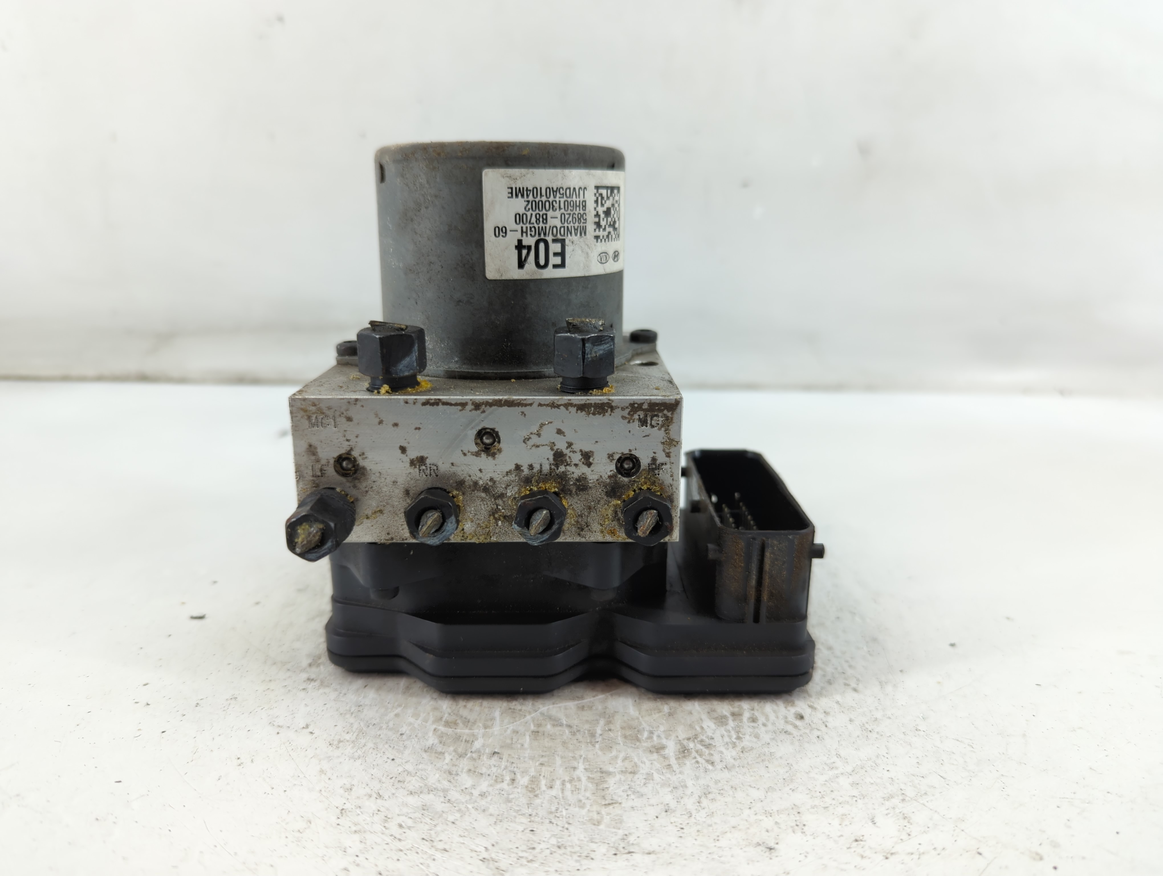 2013-2016 Hyundai Santa Fe Abs Pump Control Module 892506 - Oemusedautoparts1.com