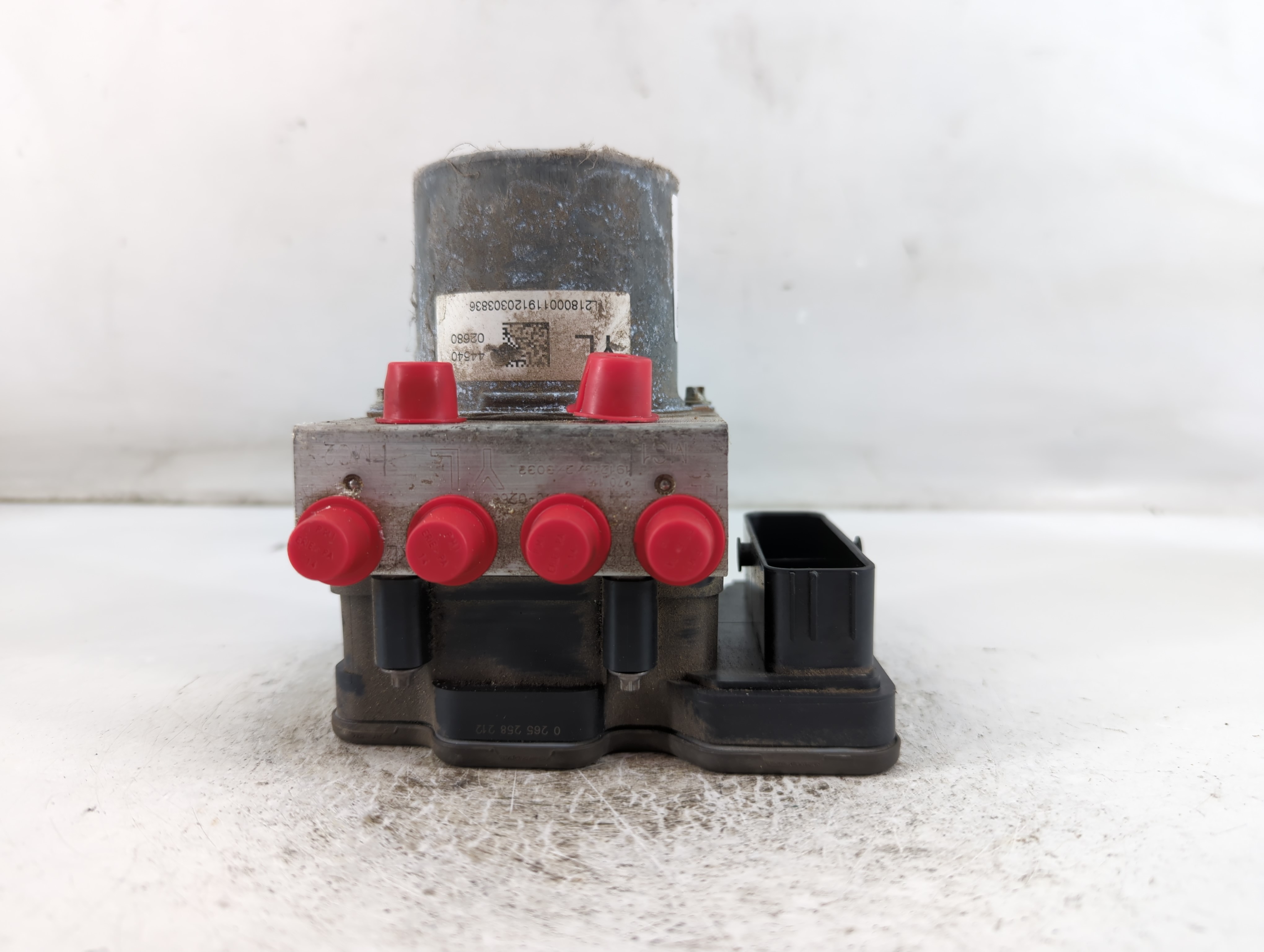 2020-2022 Toyota Corolla Abs Pump Control Module 892571 - Oemusedautoparts1.com