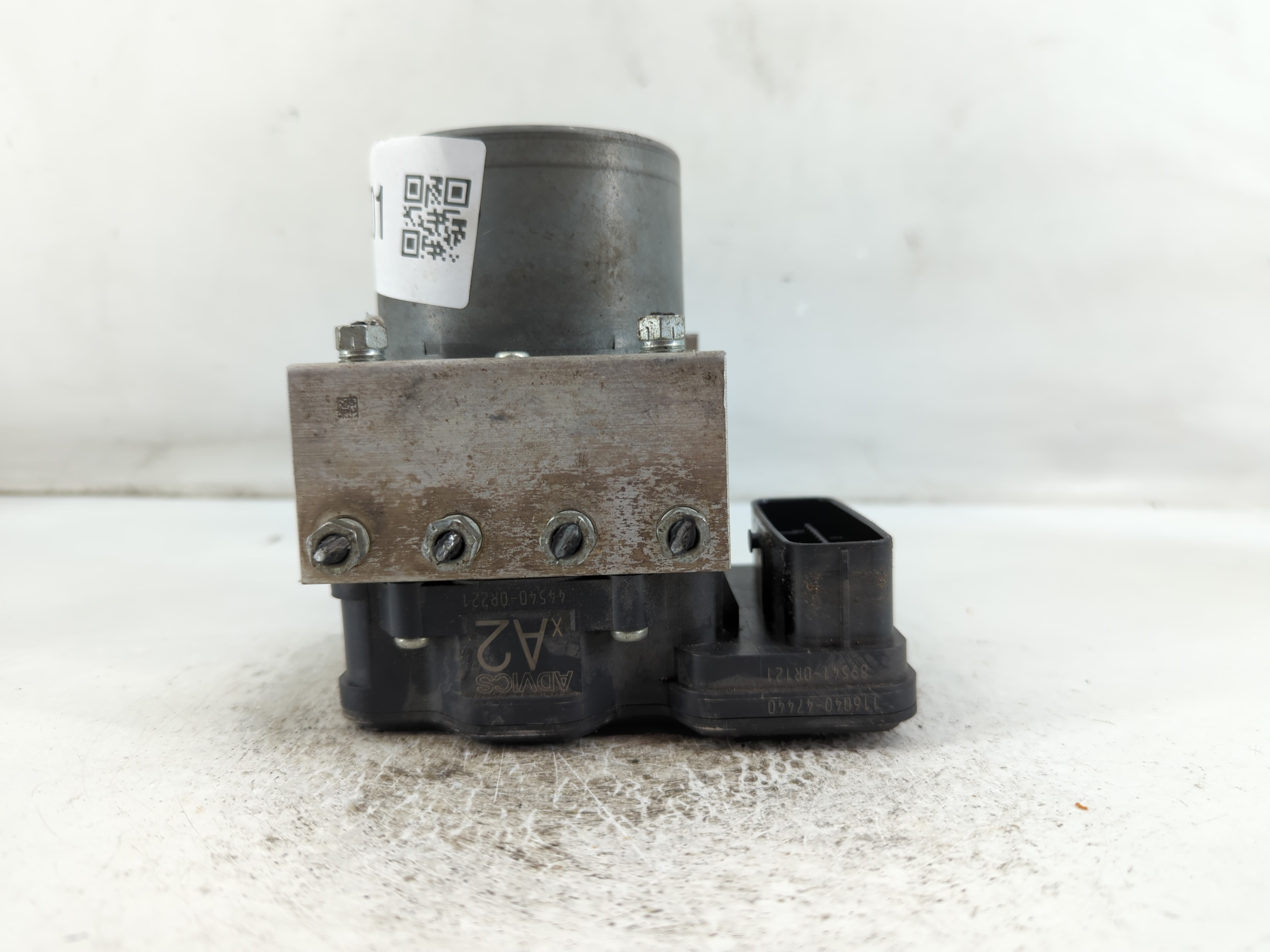2017-2017 Toyota Rav4 Abs Pump Control Module 892601 - Oemusedautoparts1.com
