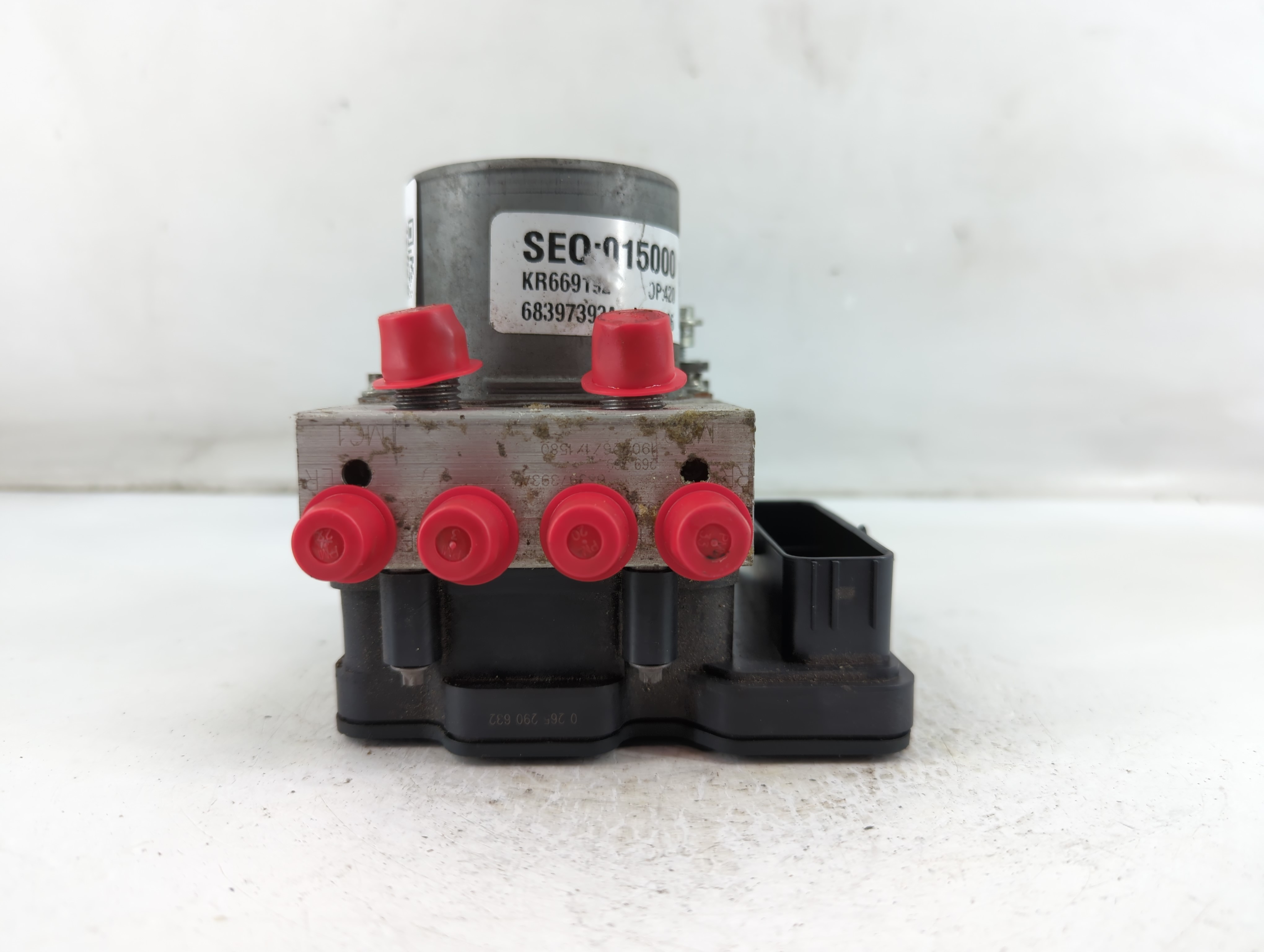 2019-2020 Chrysler Pacifica Abs Pump Control Module 892610 - Oemusedautoparts1.com